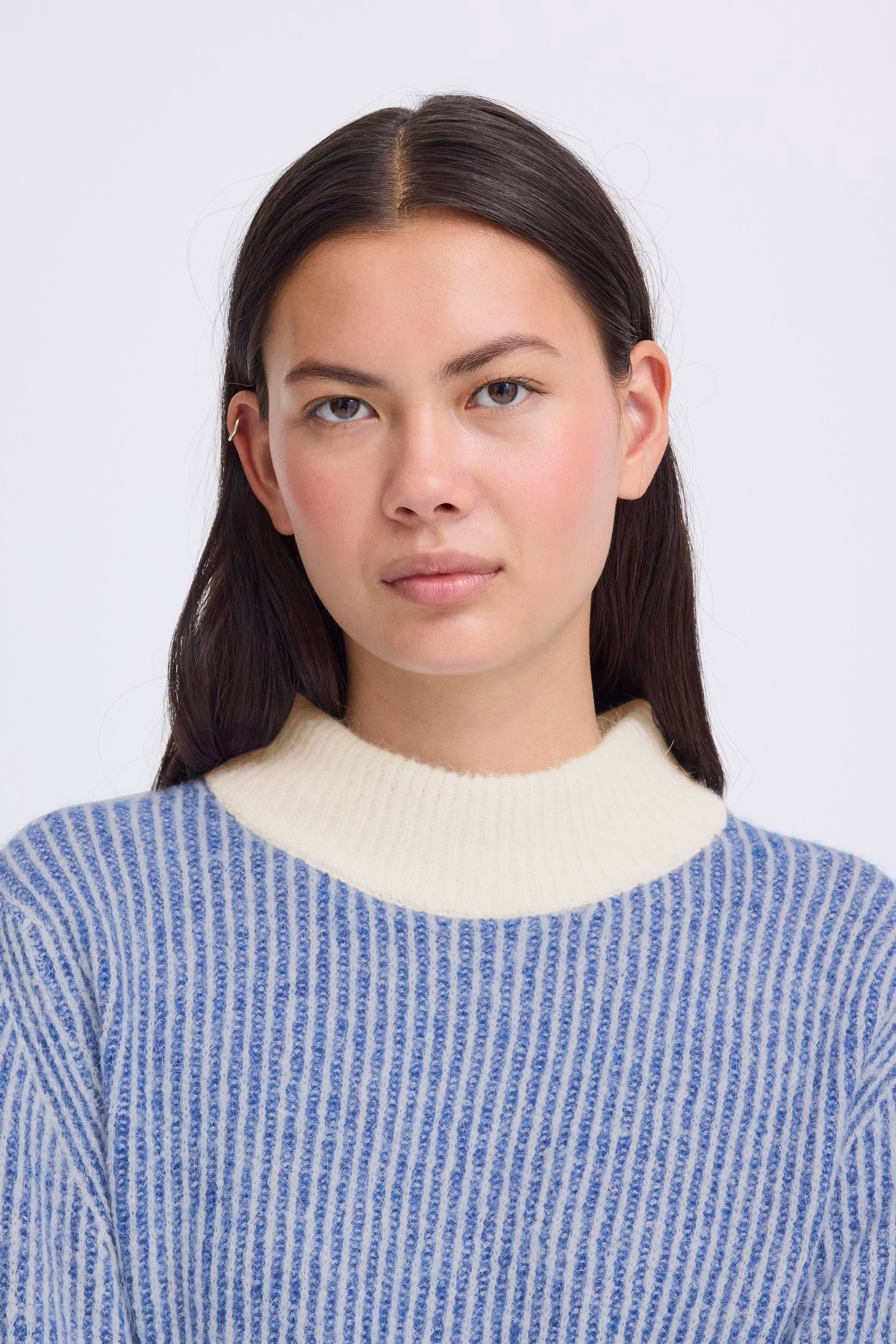 IHKAMARA Pullover LOOKBOOK DETAIL 20119231-194057