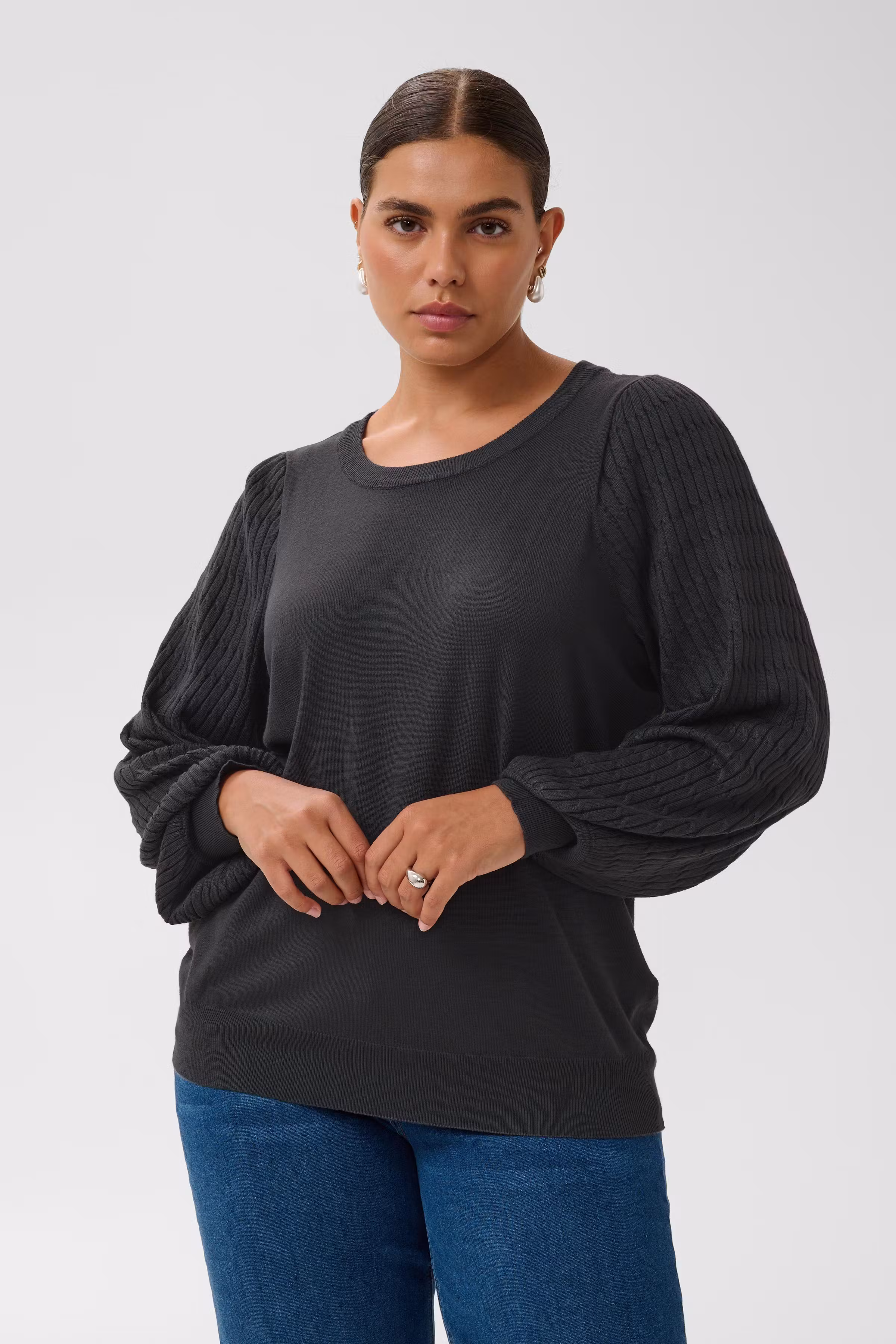 KClini Pullover LOOKBOOK FRONT 10582598-190205