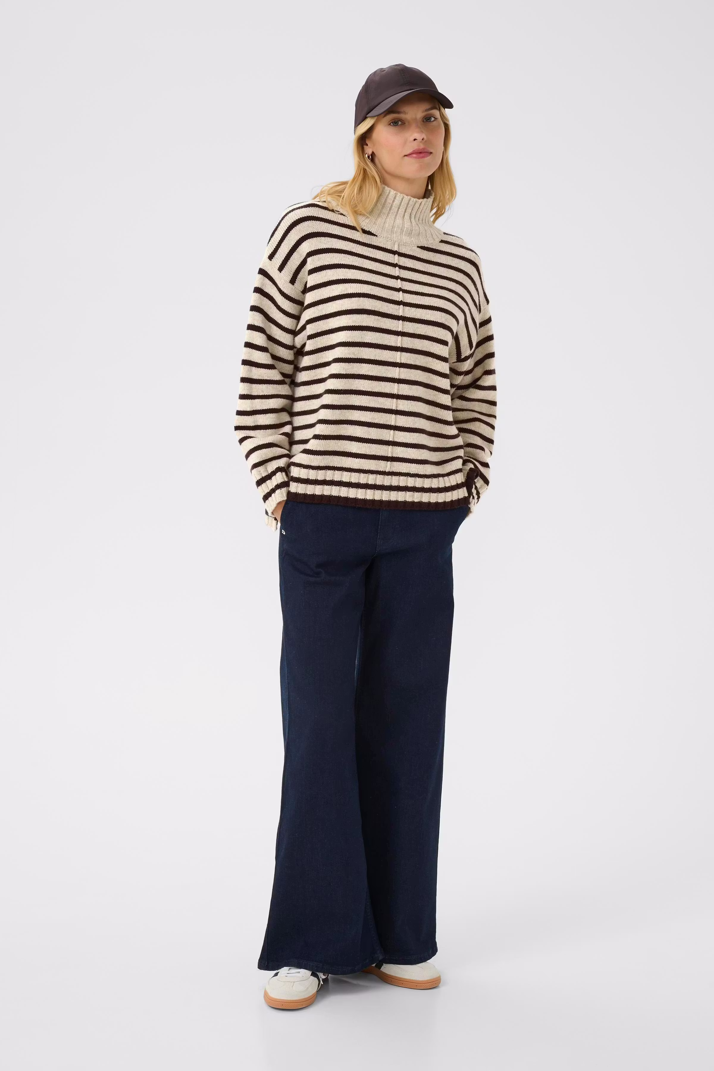 LilyePW Pullover LOOKBOOK FRONT 30310116-304236