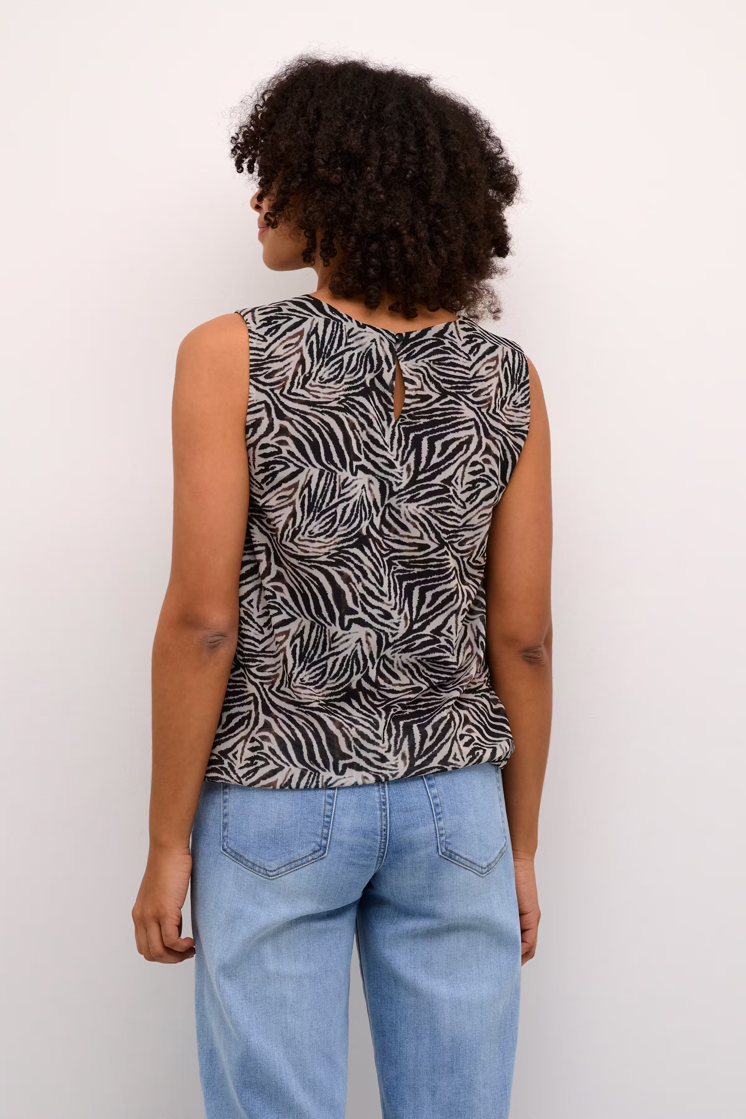 BPsandra Blus LOOKBOOK BACK 10590710-106103B