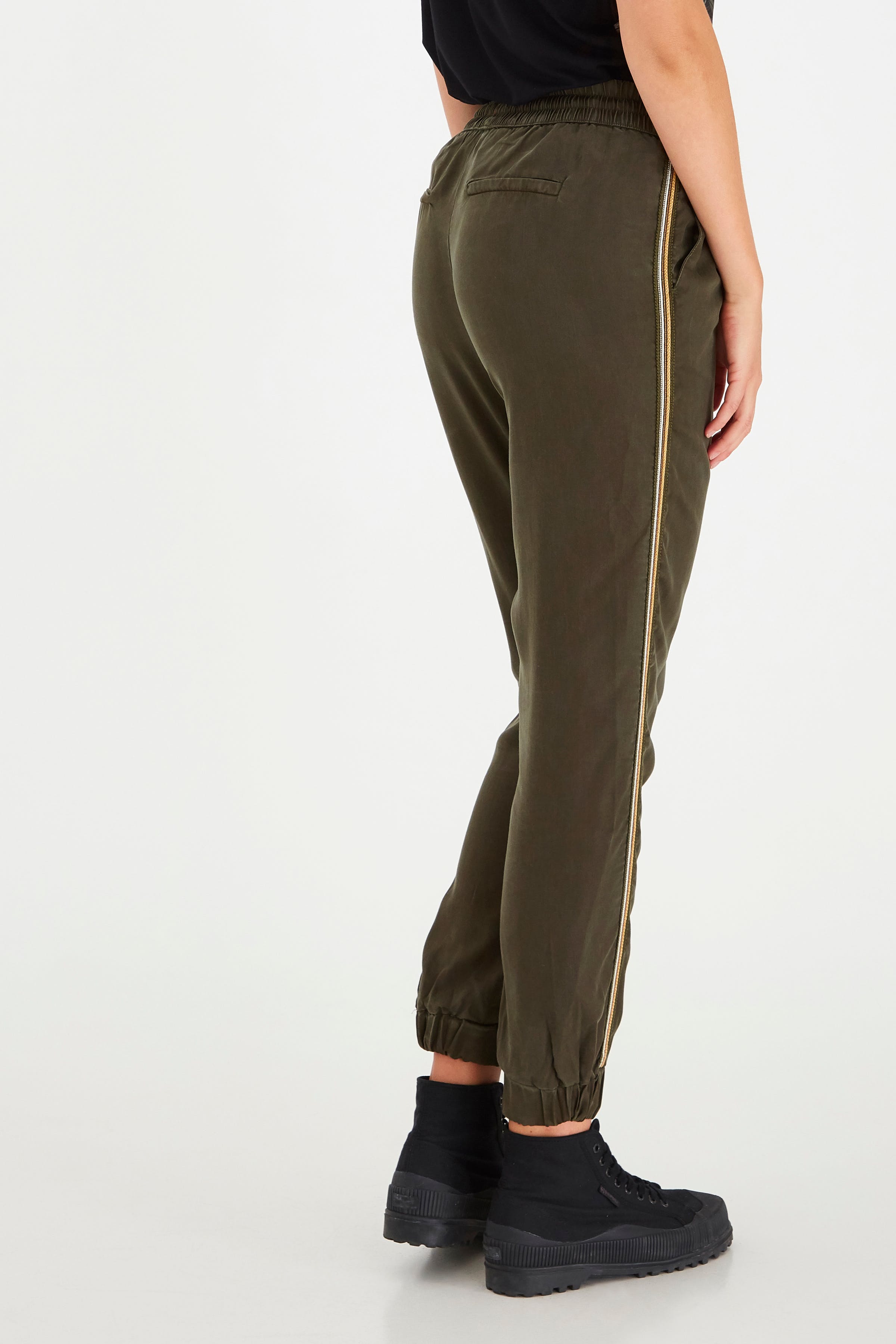 Casual Hose LOOKBOOK BACK 20808492-80356