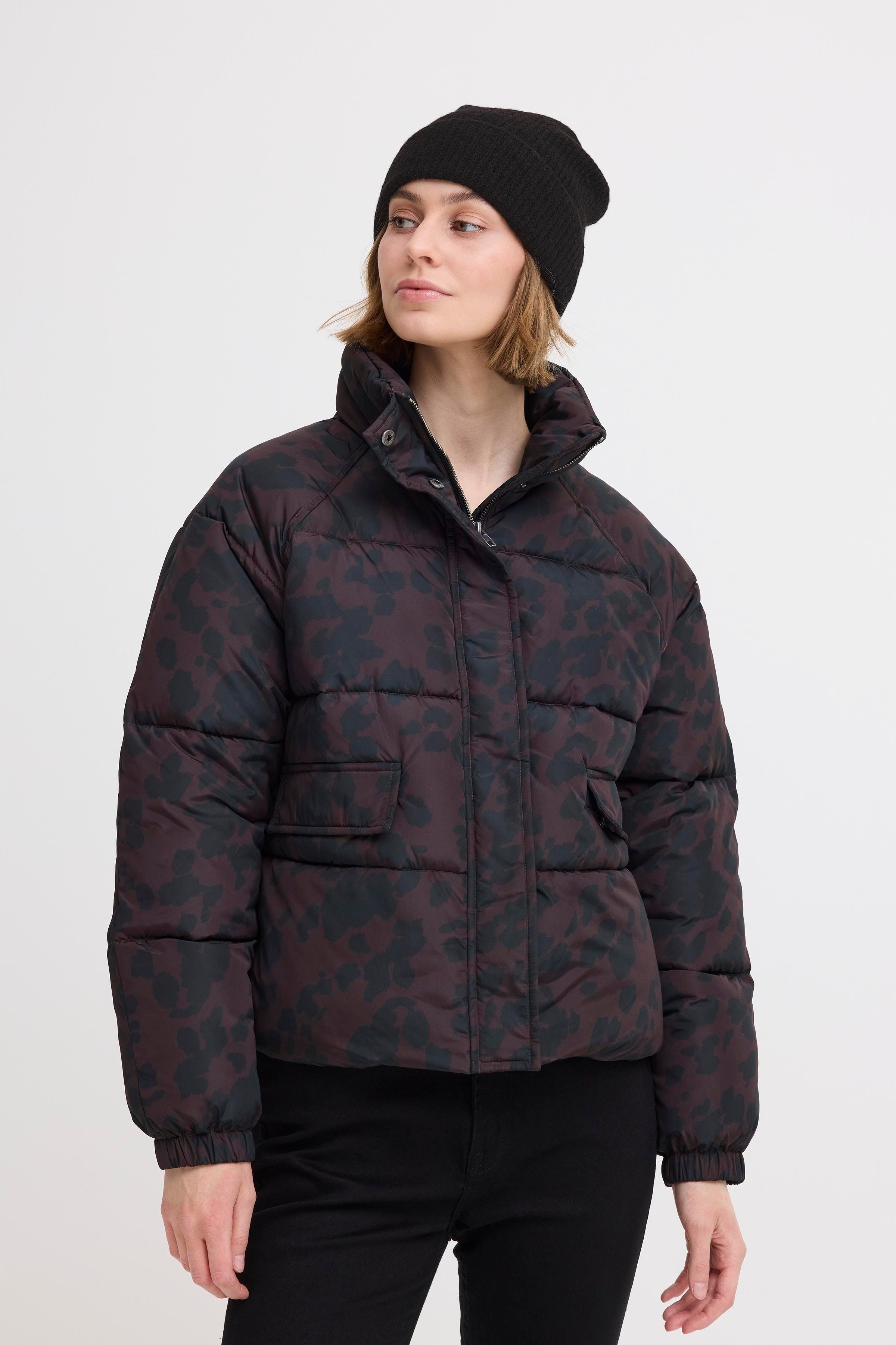 IAIVO Hue LOOKBOOK FRONT 20110525-194008