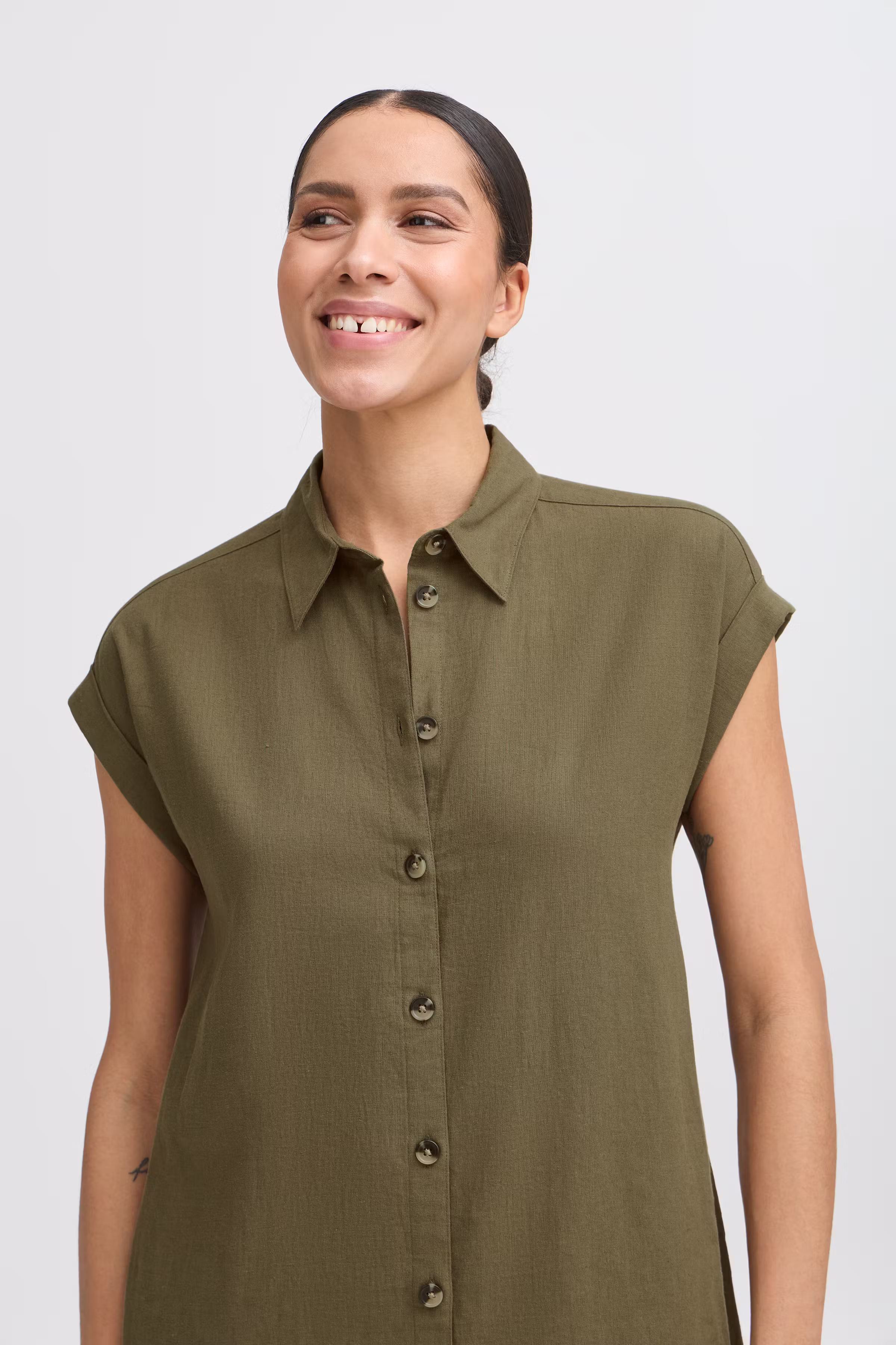 BYFALAKKA Jurk LOOKBOOK DETAIL 20814553-190510