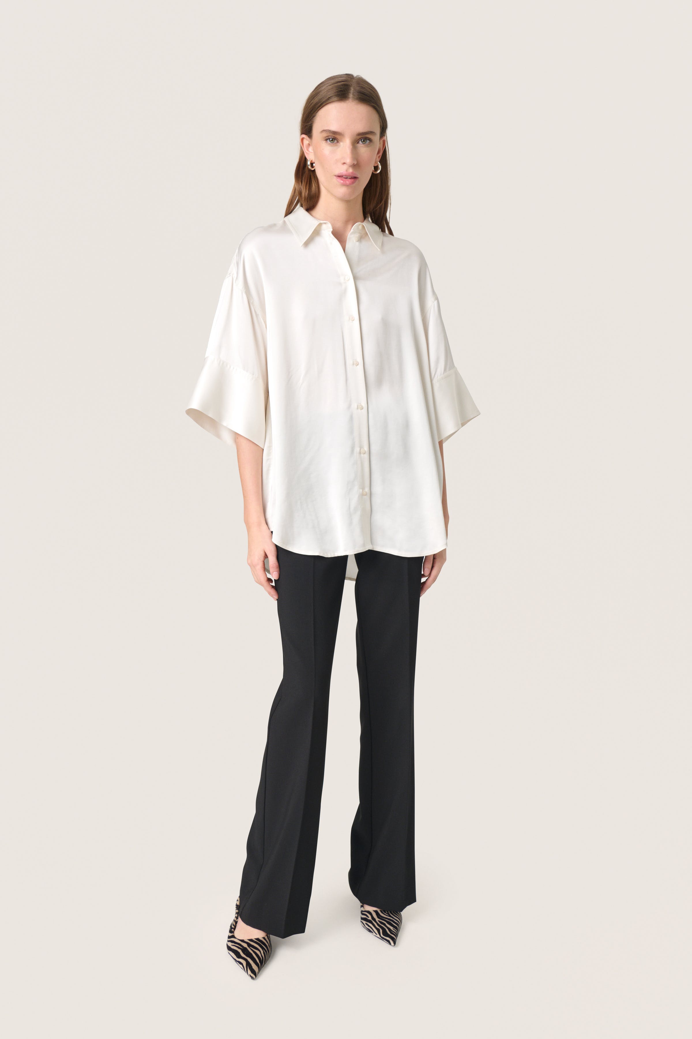 SLLeena Shirt LOOKBOOK FRONT 30408489-110701