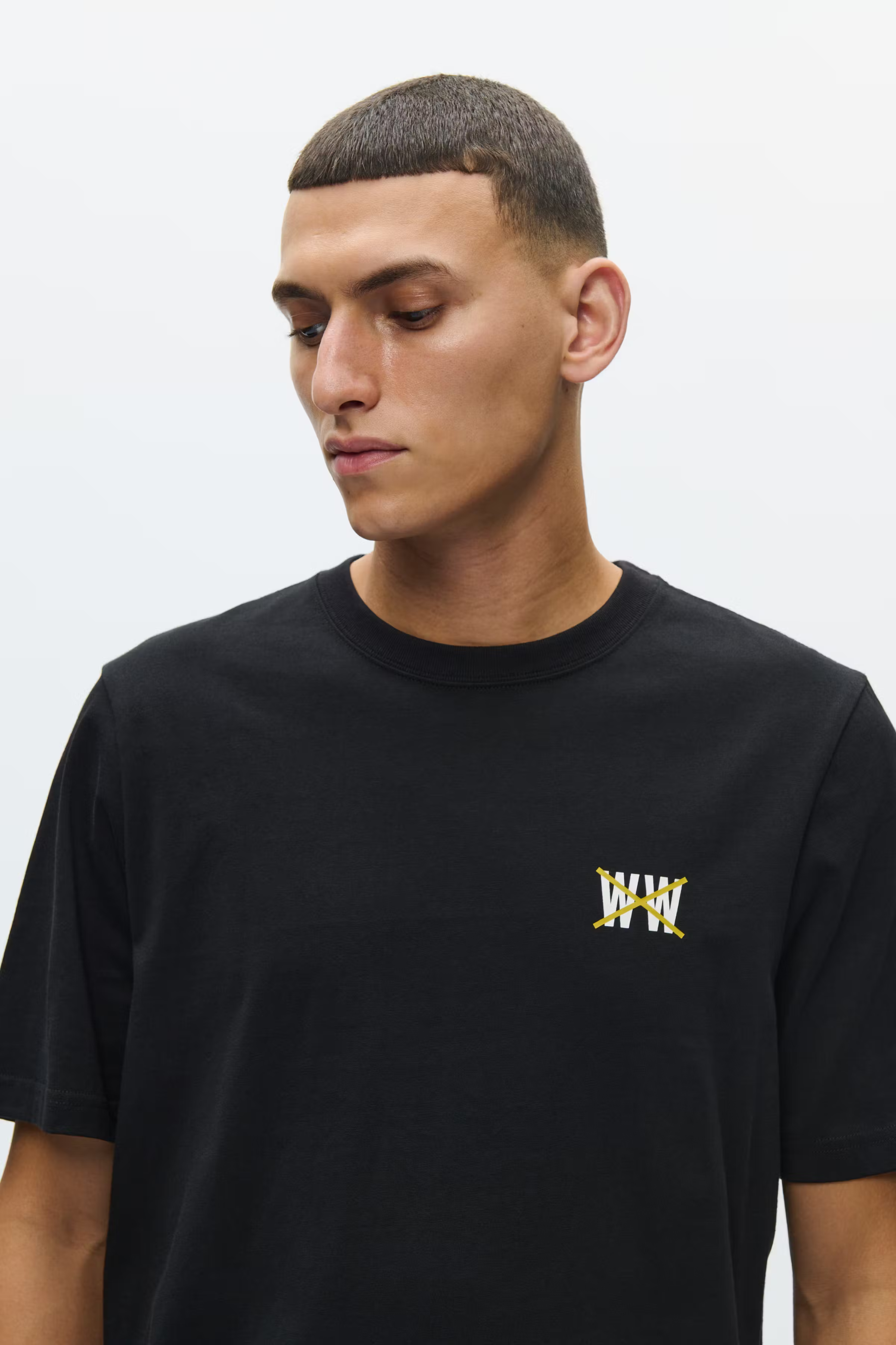 WWBobby T-shirt LOOKBOOK DETAIL 30252001-303700