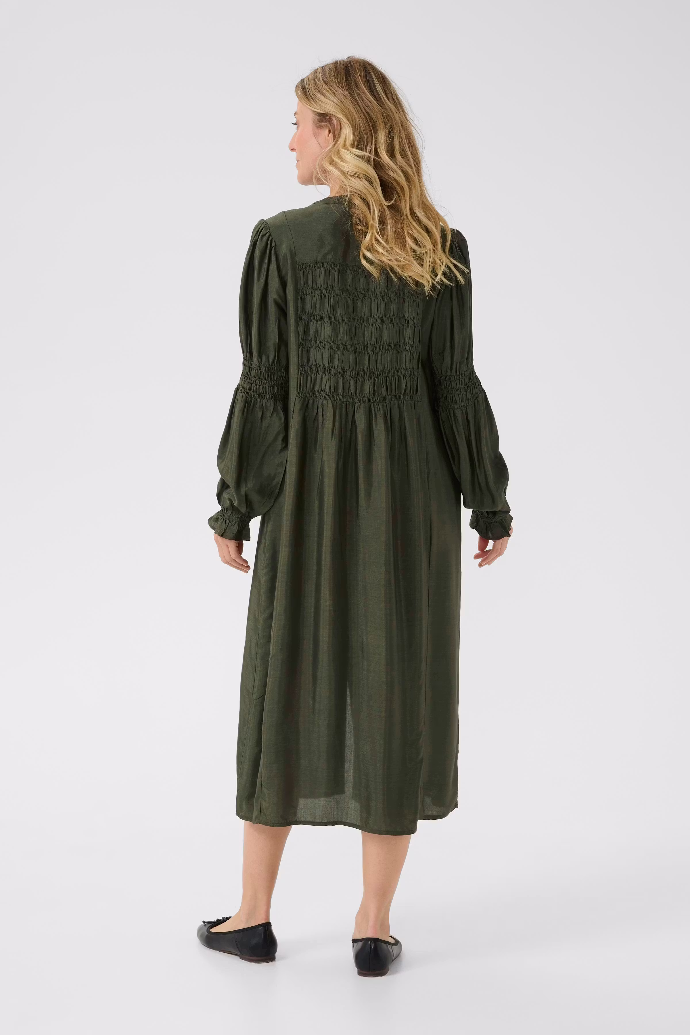 CRHenva Kjole LOOKBOOK BACK 10650702-190419