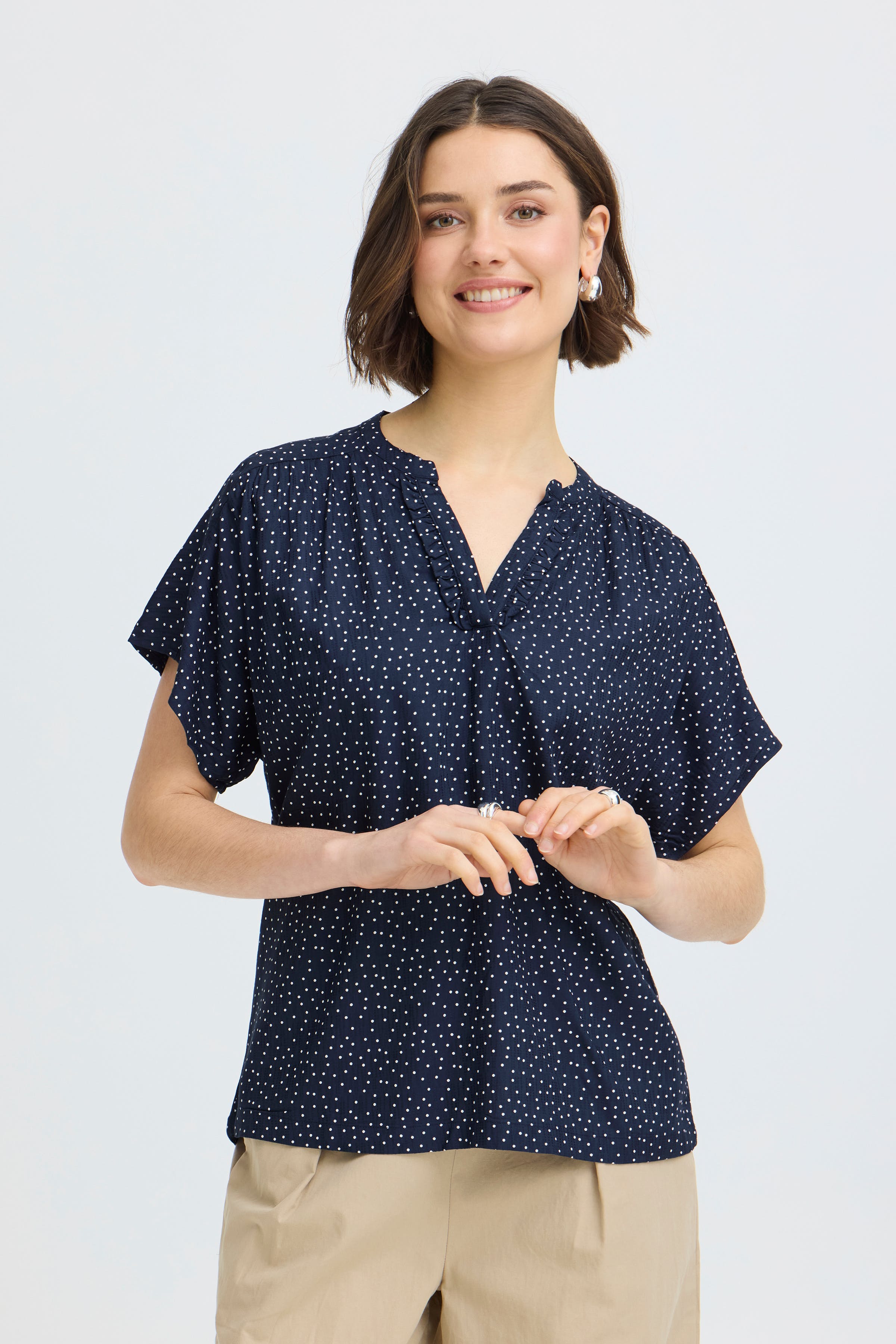 FRLAYA Bluse LOOKBOOK FRONT 20617499-900010613