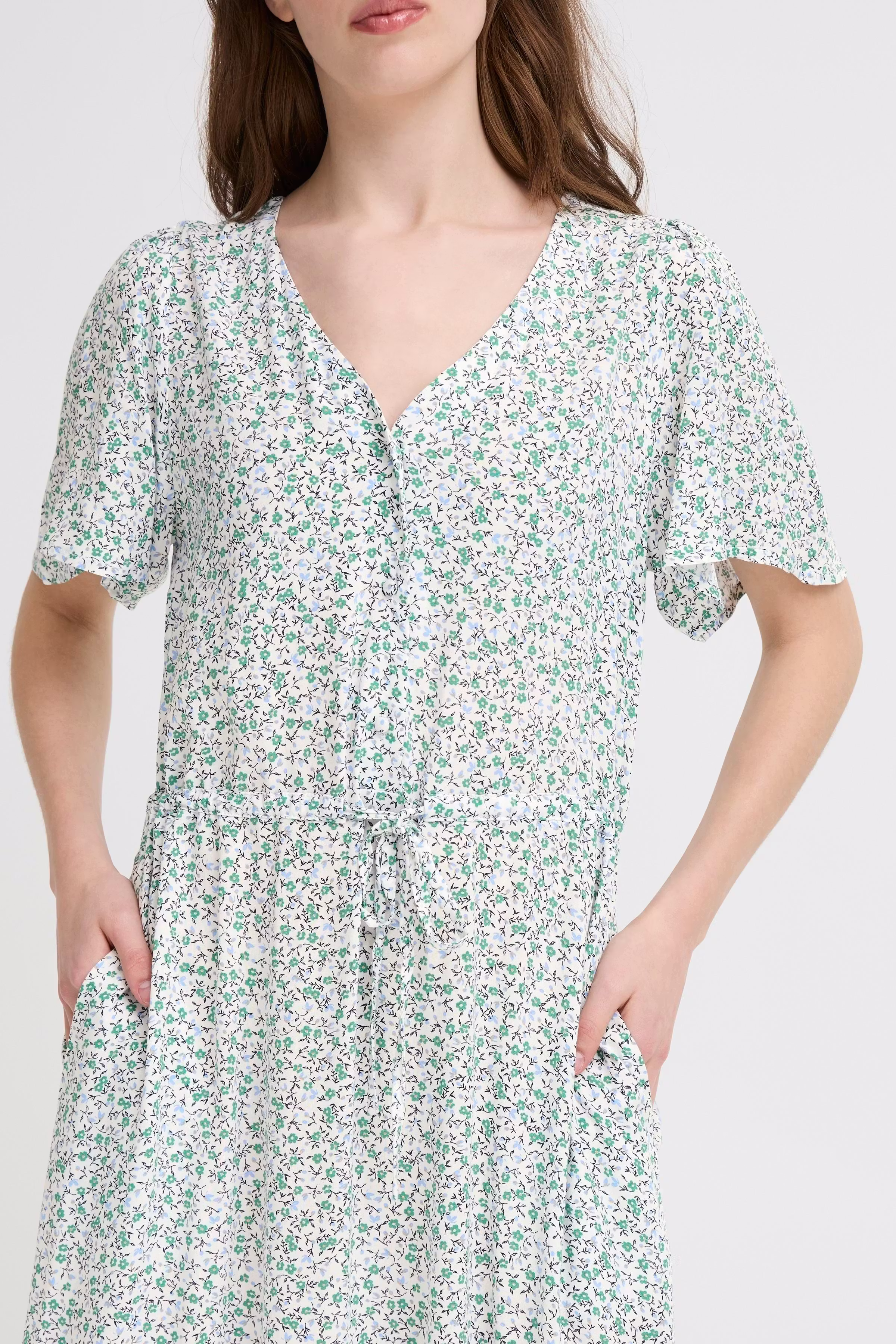 IHVERA Kjole LOOKBOOK DETAIL 20123242-205132