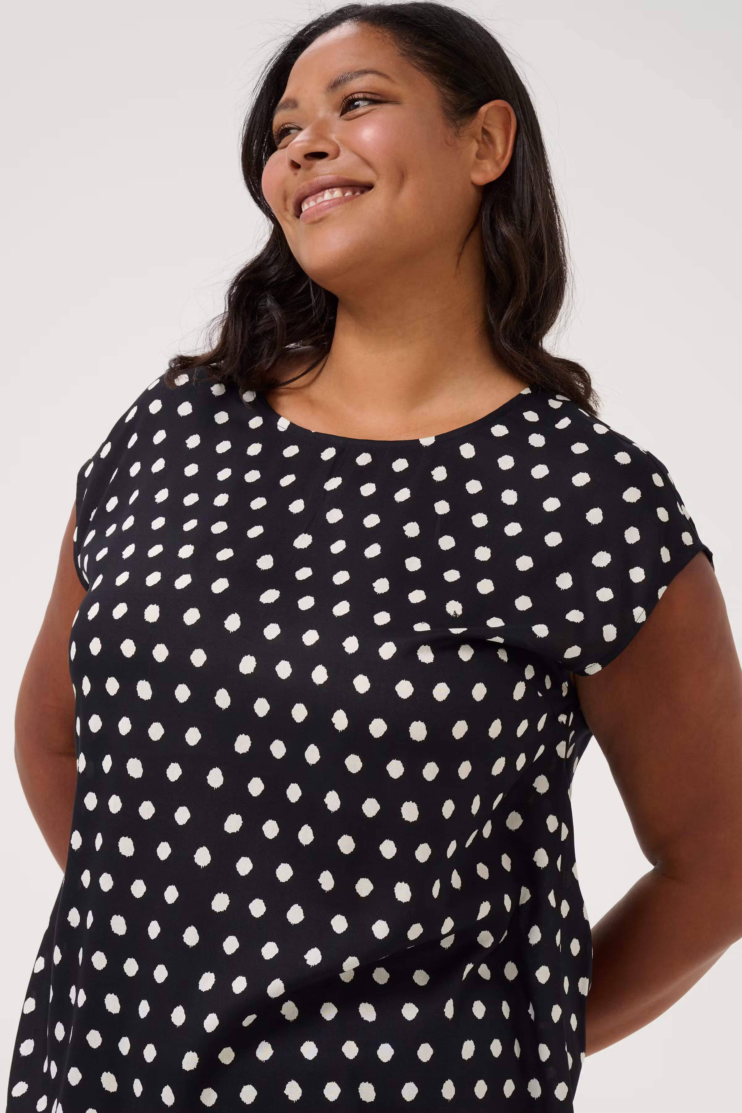 KCoda Bluse LOOKBOOK DETAIL 10582934-106545