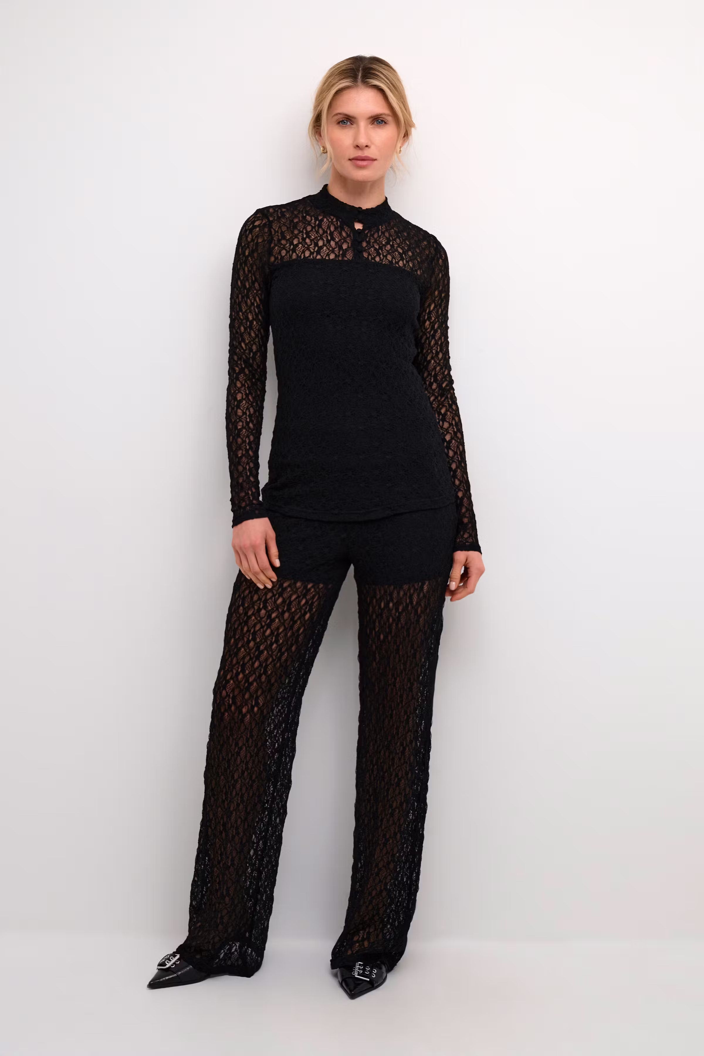 CRTamara Hose LOOKBOOK FRONT 10613069-100120