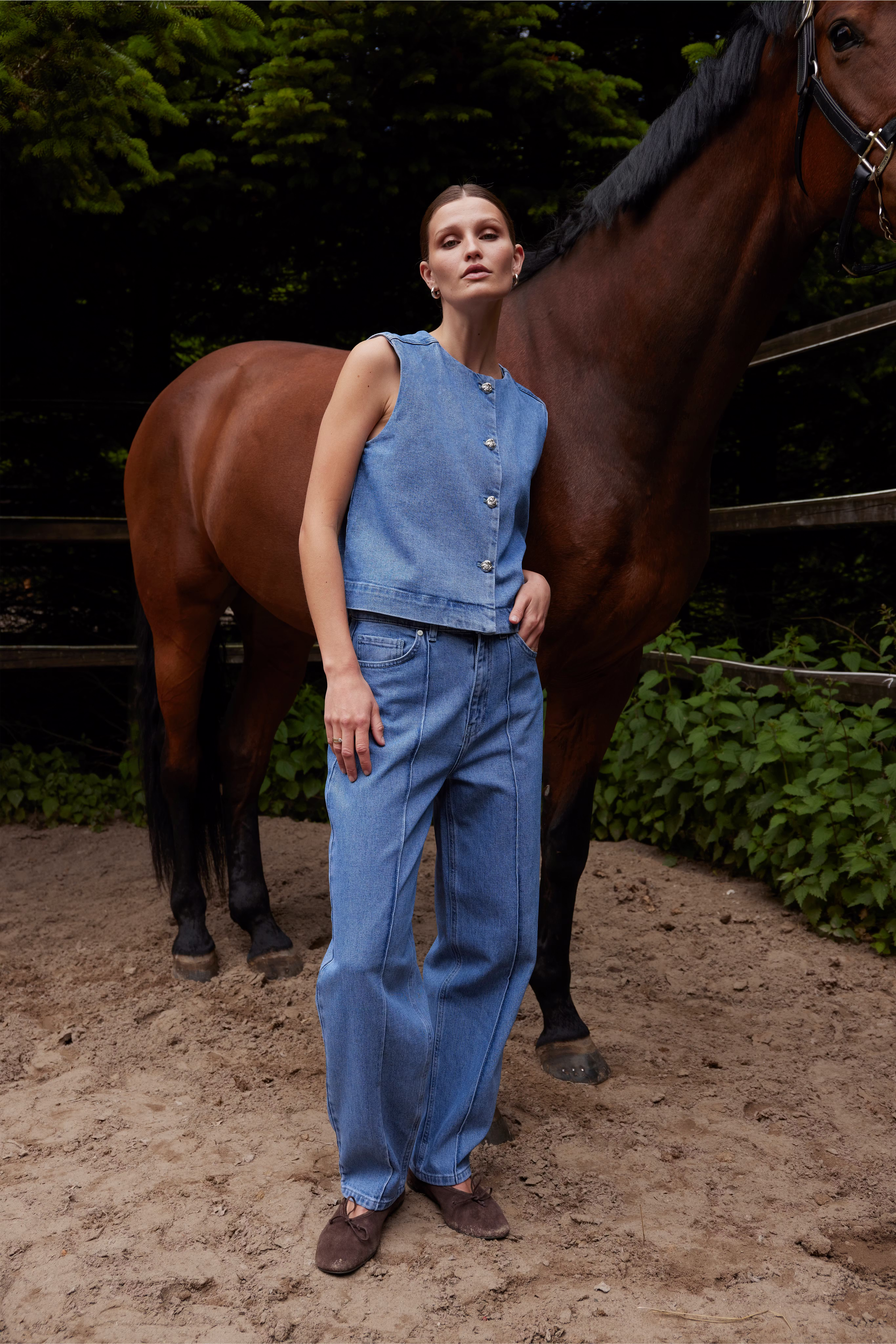 SLRinatina Jeans LOCATION NONE 30409277-301130