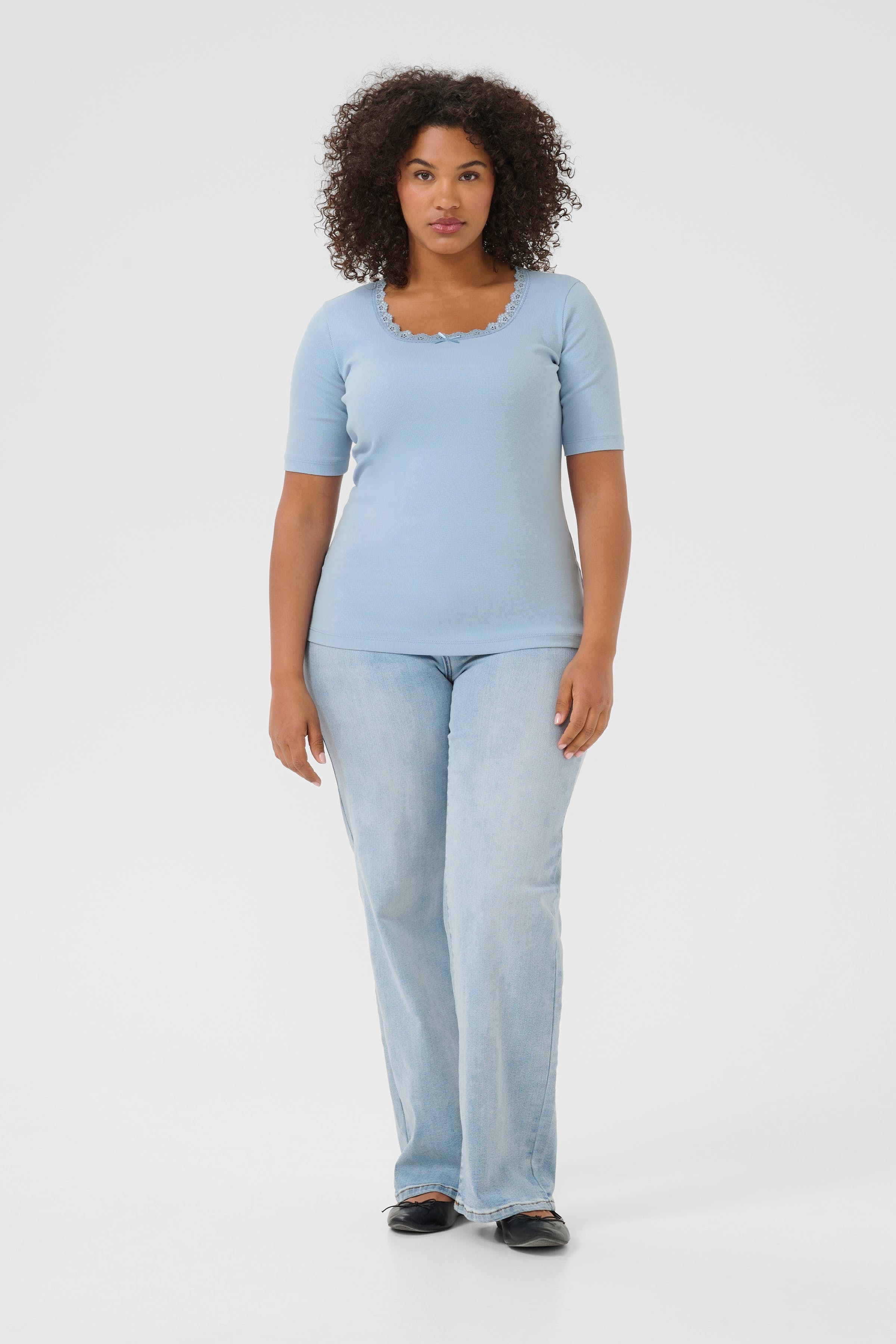 KCbritt T-shirt LOOKBOOK FRONT 10582305-164016