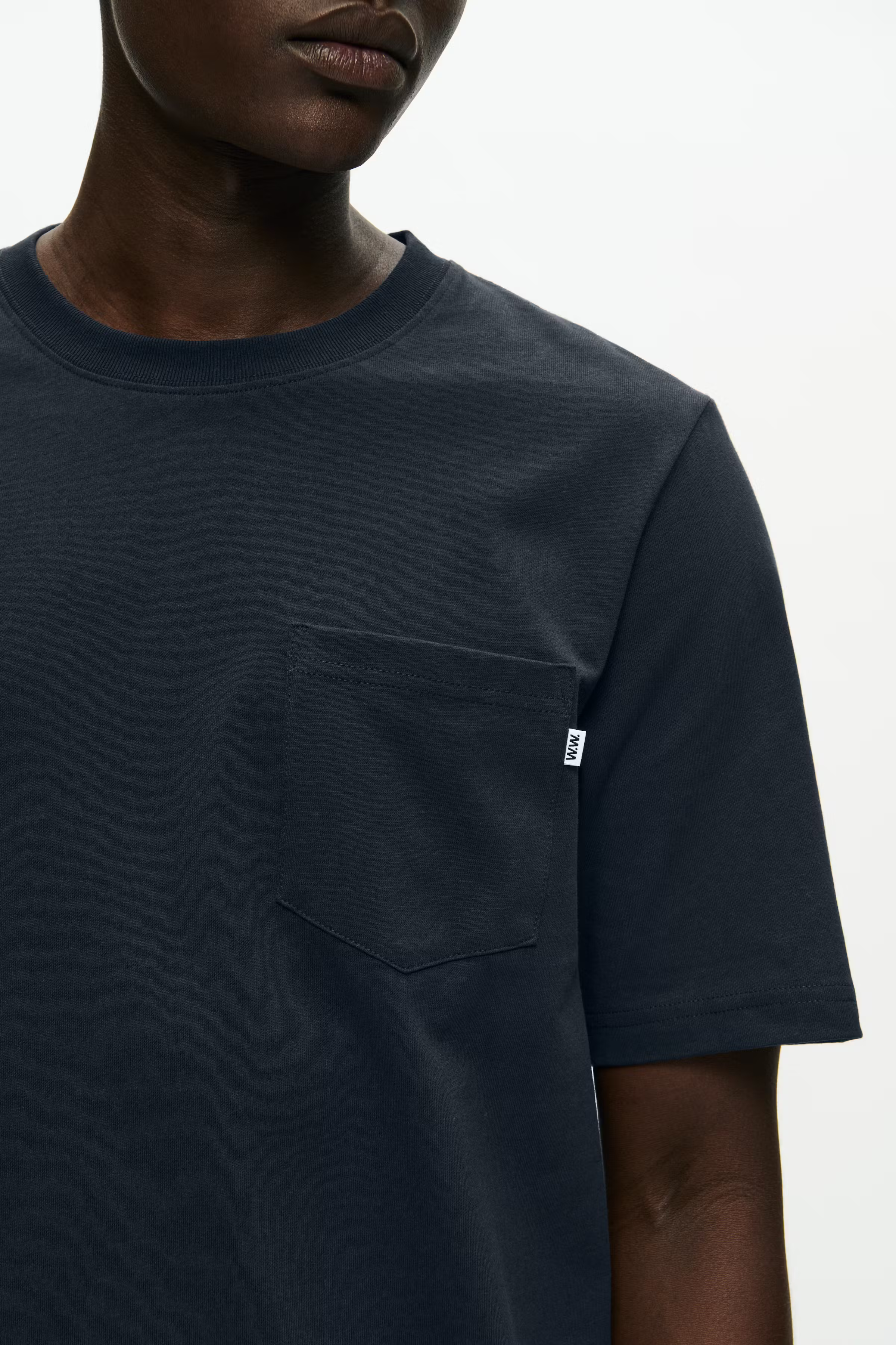 WWBobby T-shirt LOOKBOOK DETAIL 30251559-194011