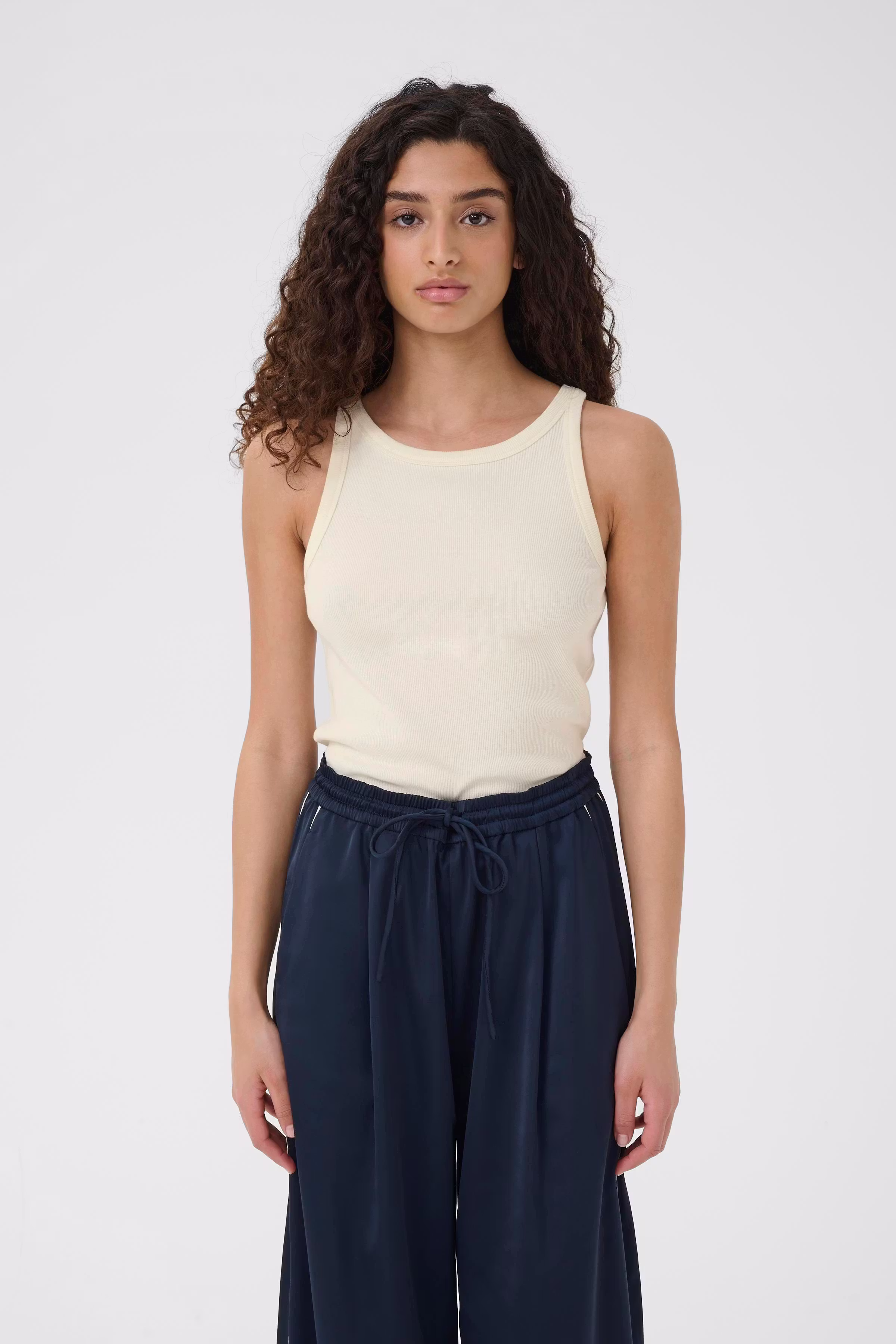 DrewGZ Top LOOKBOOK FRONT 10905929-110103