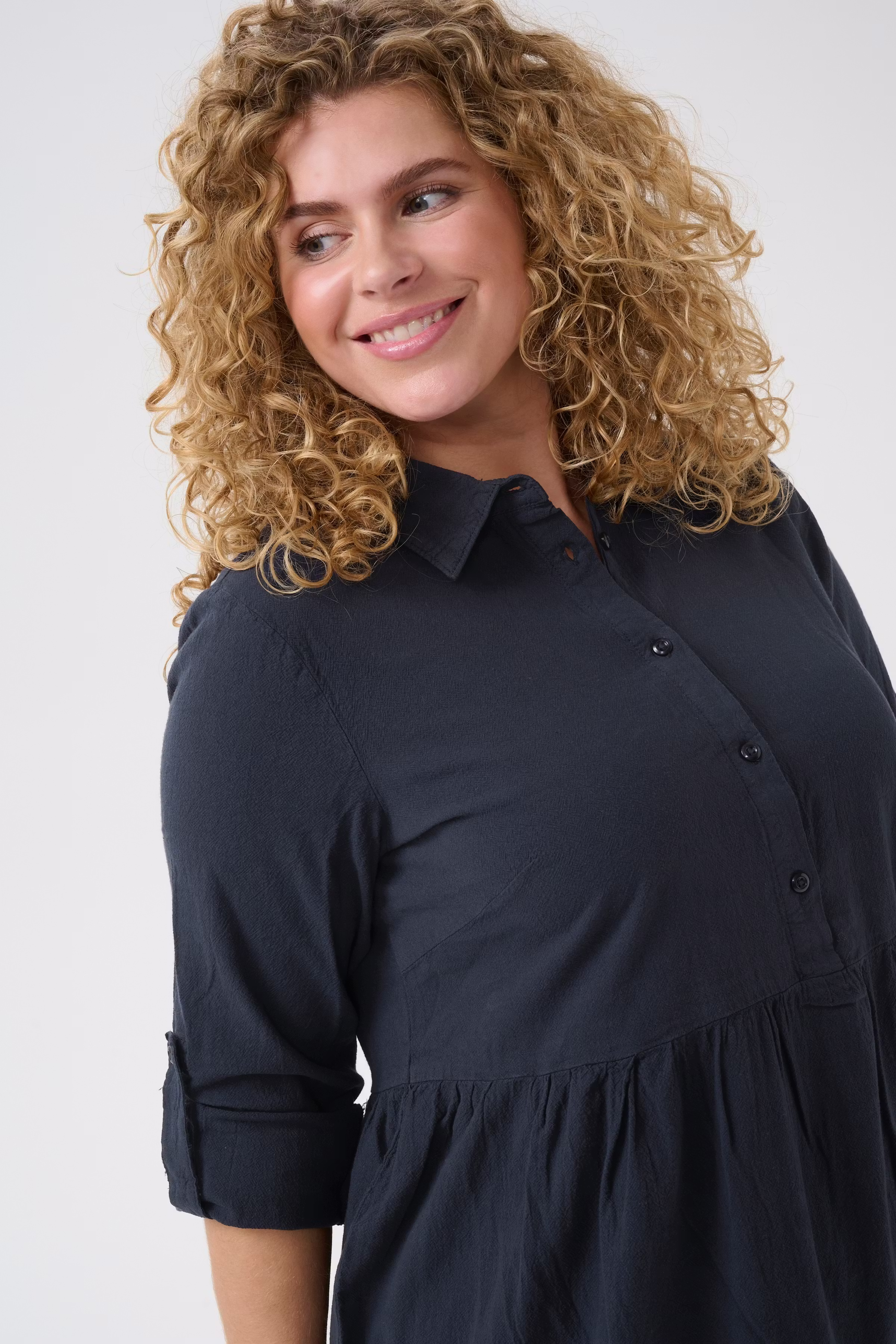 KCnana Dress LOOKBOOK DETAIL 10580928-194020