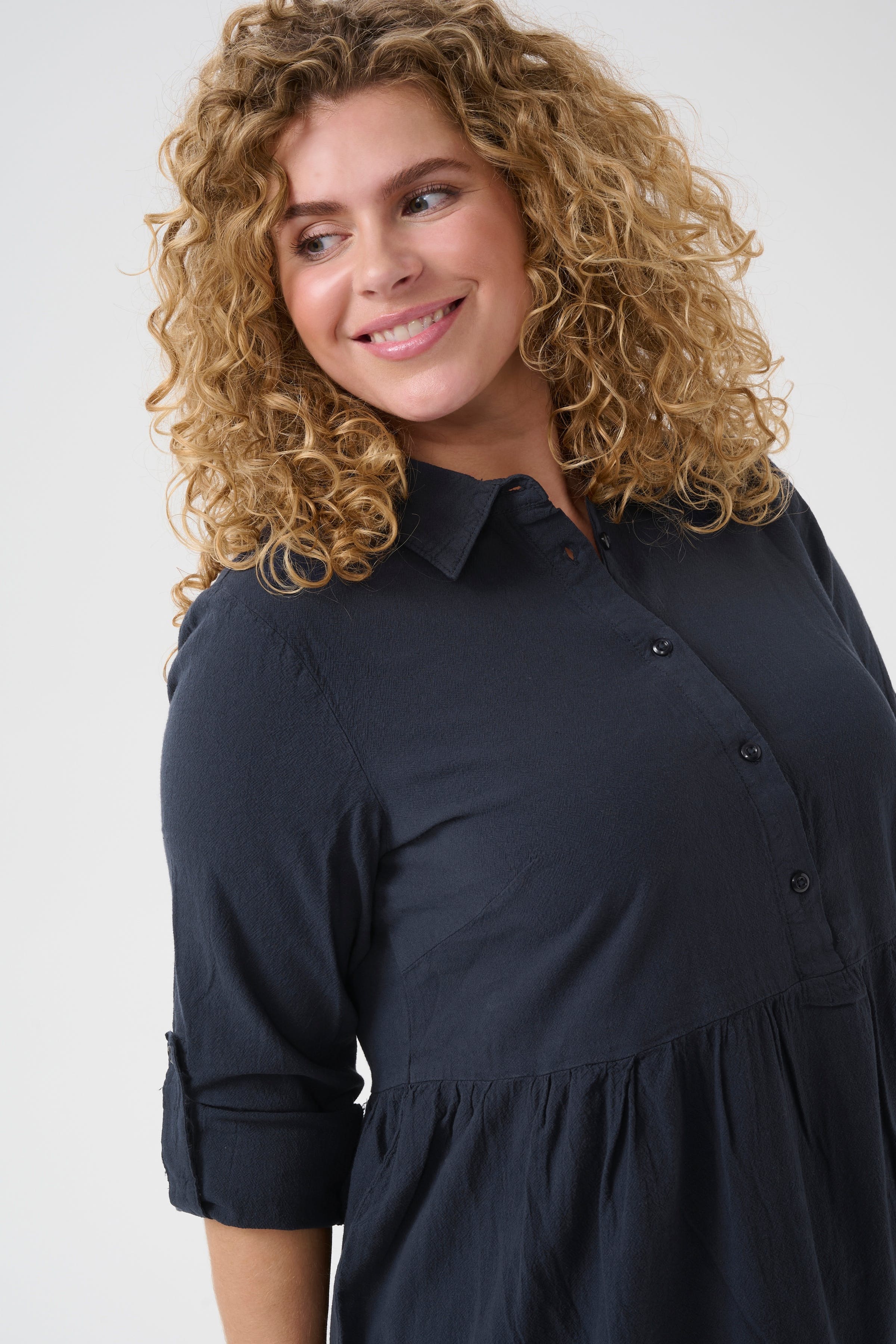 KCnana Dress LOOKBOOK DETAIL 10580928-194020