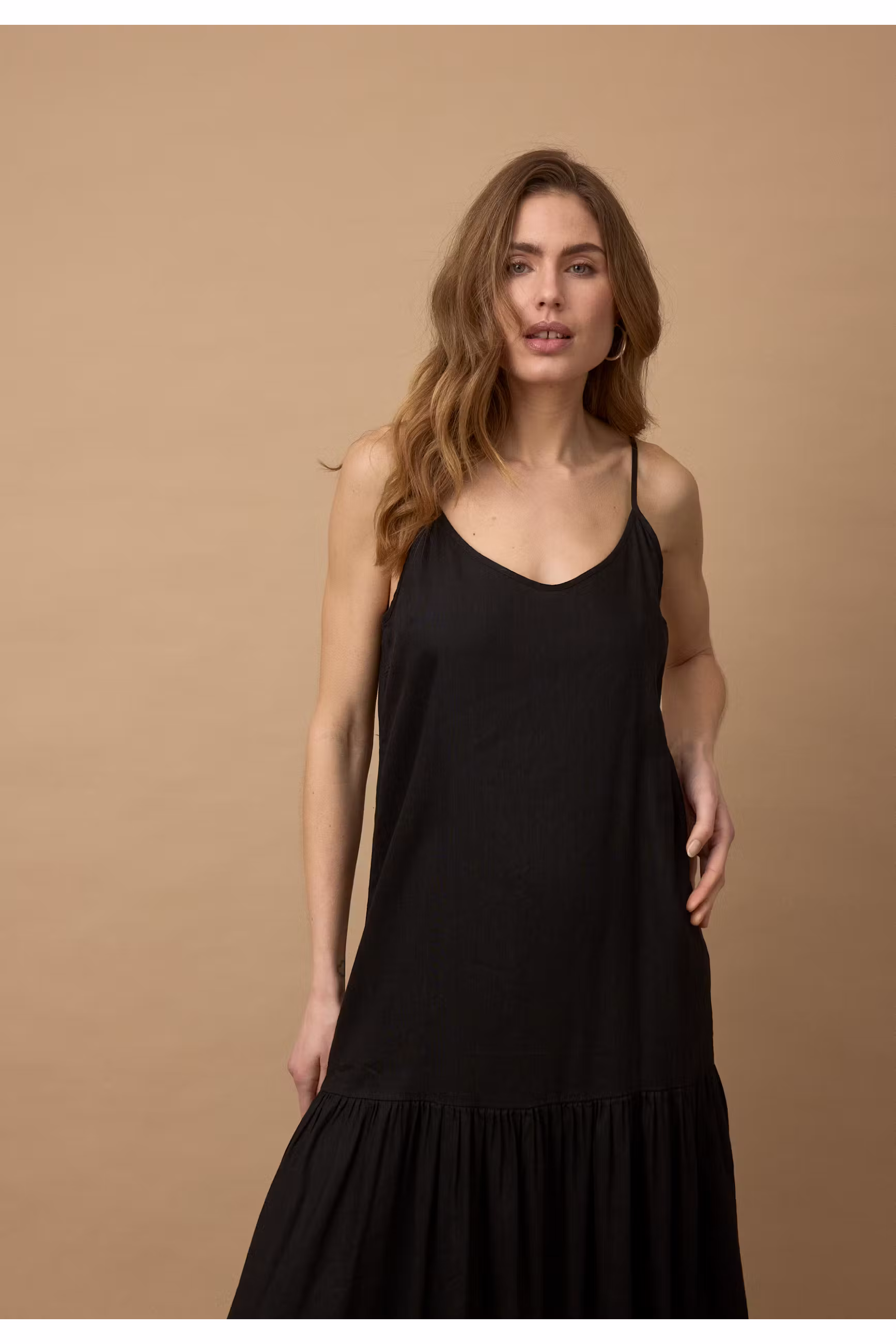 PZLUCA Kjole LOCATION NONE 50210433-193911