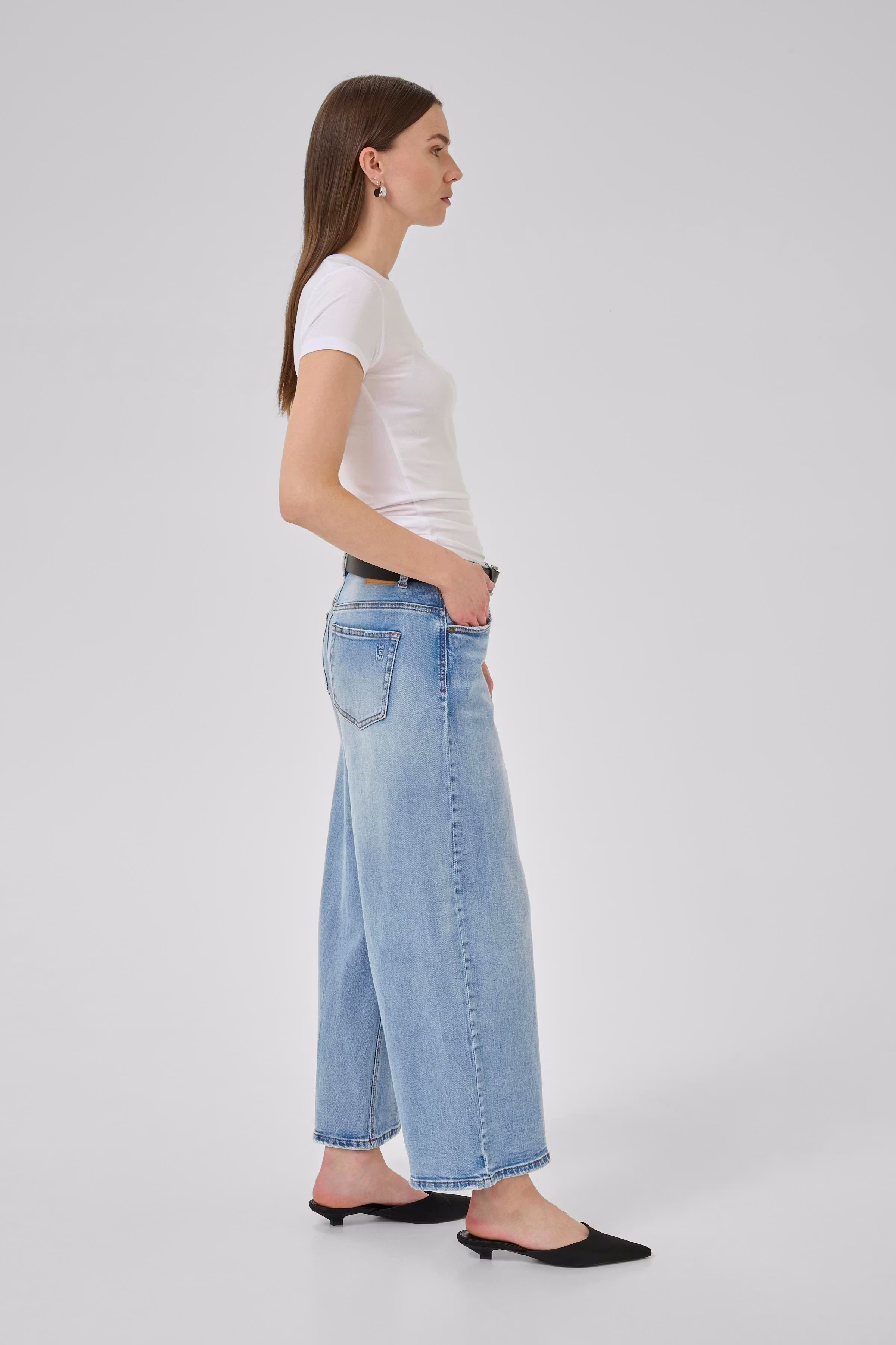 MWAlma X-Wide Jeans LOOKBOOK DETAIL 10705258-100046