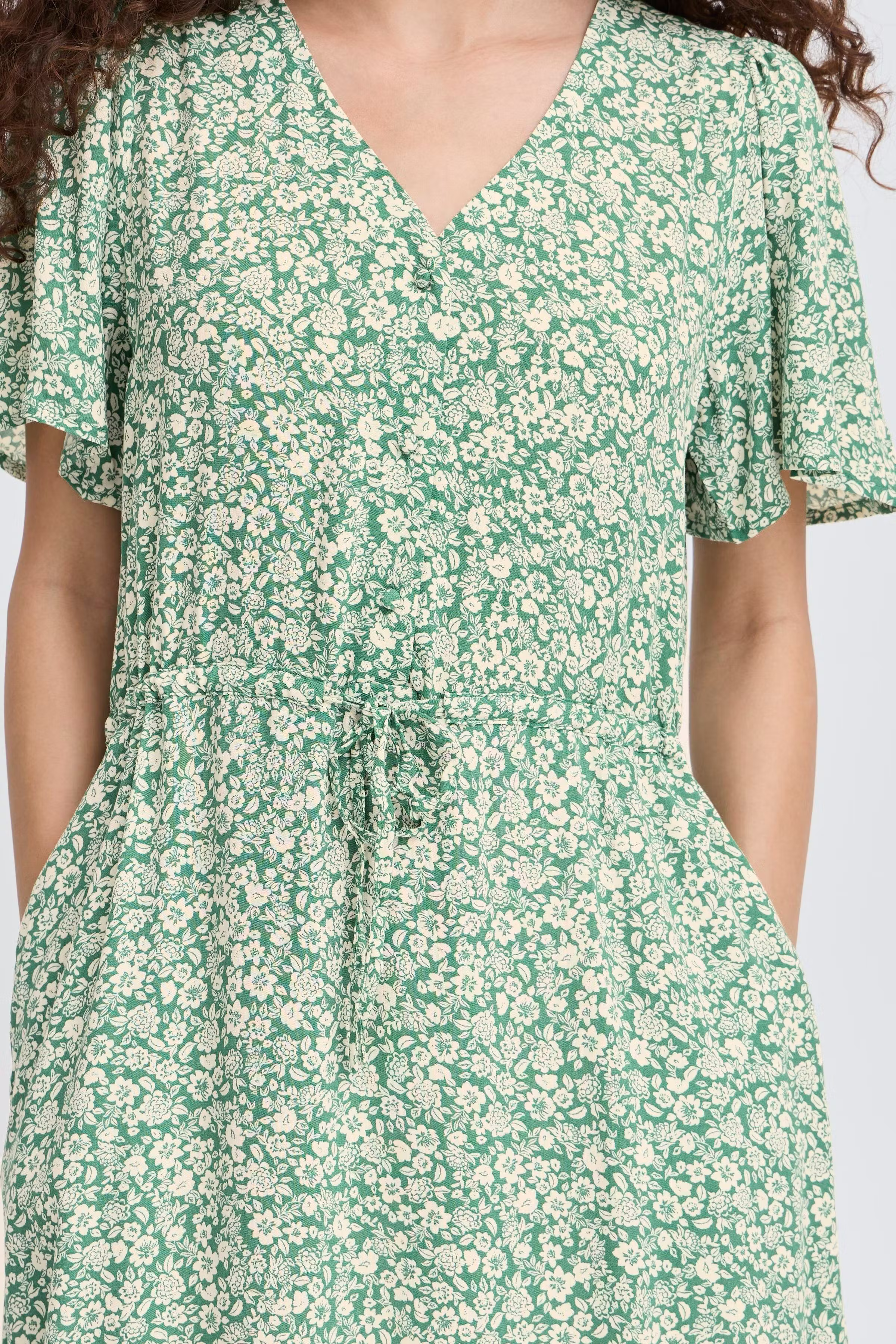 IHVERA Kjole LOOKBOOK DETAIL 20123242-204614