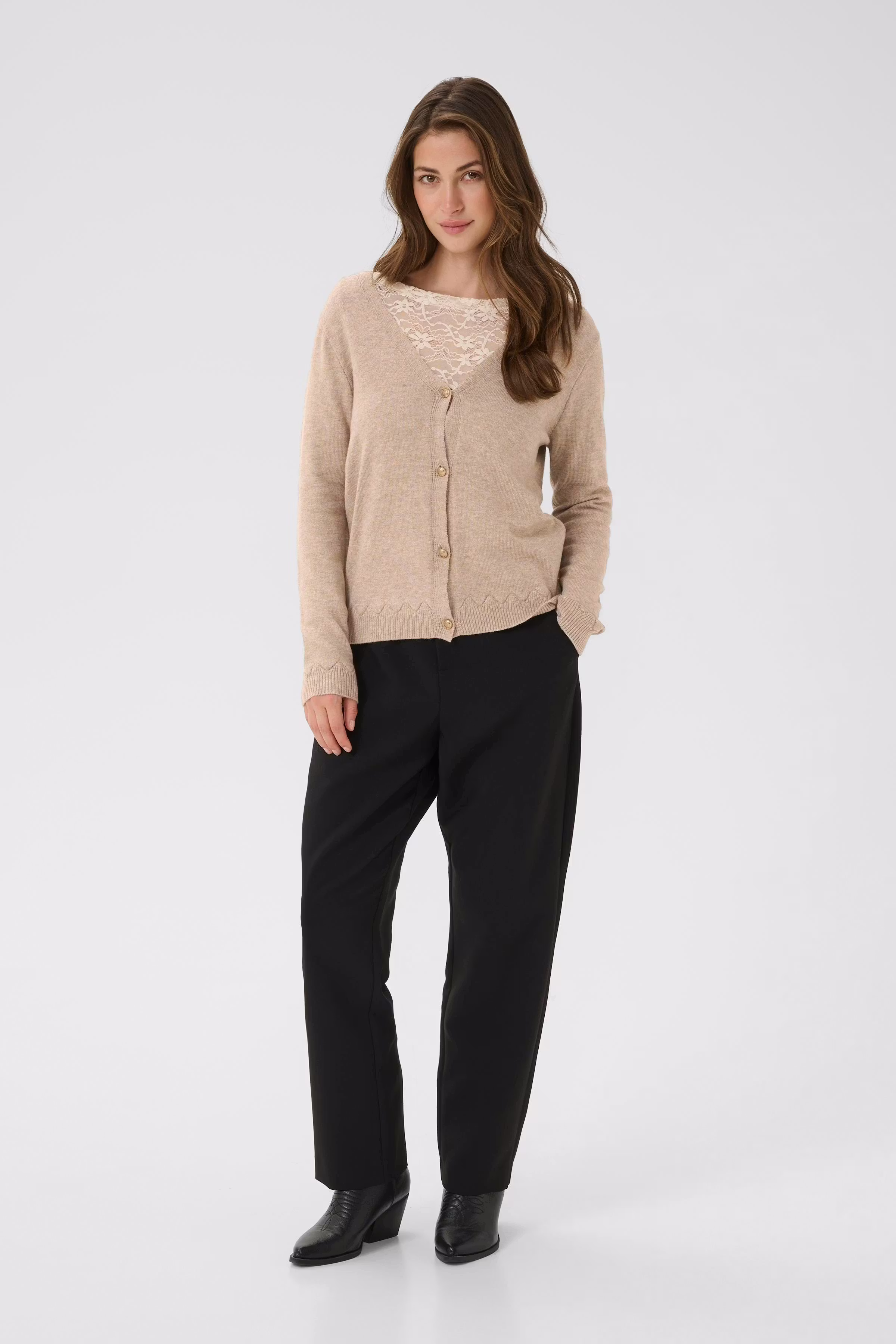 CRDela Cardigan LOOKBOOK FRONT 10614299-1614071