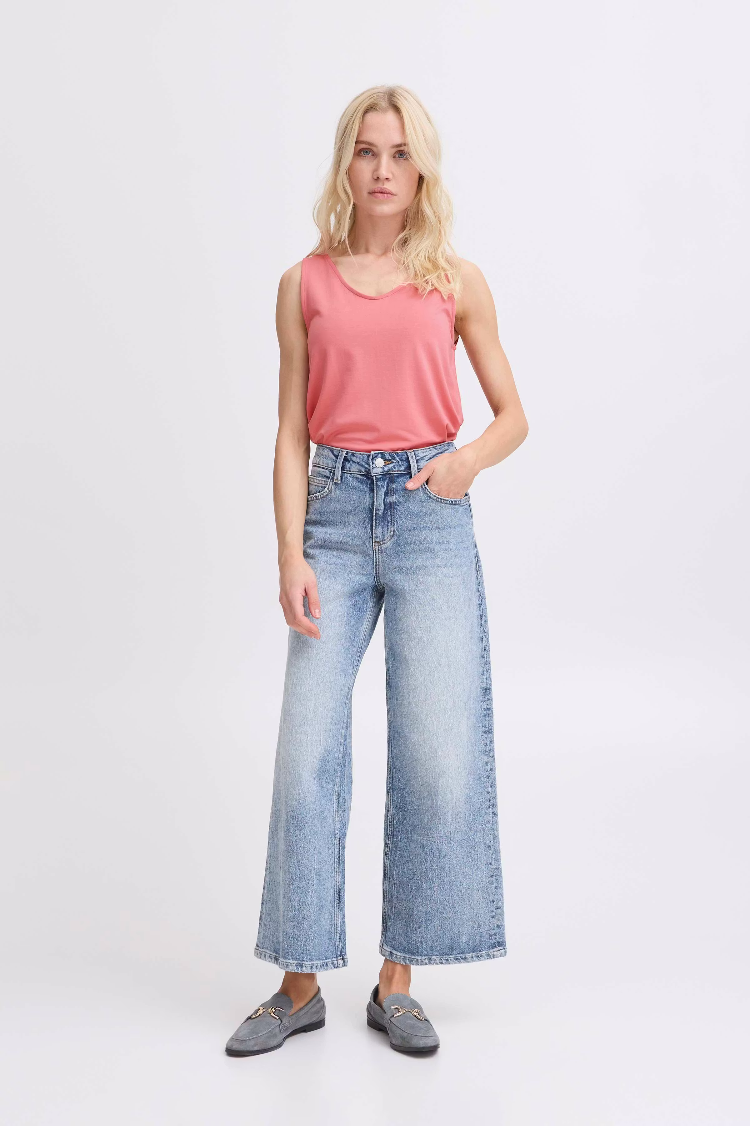 BYREXIMA Top LOOKBOOK FRONT 20806231-171927