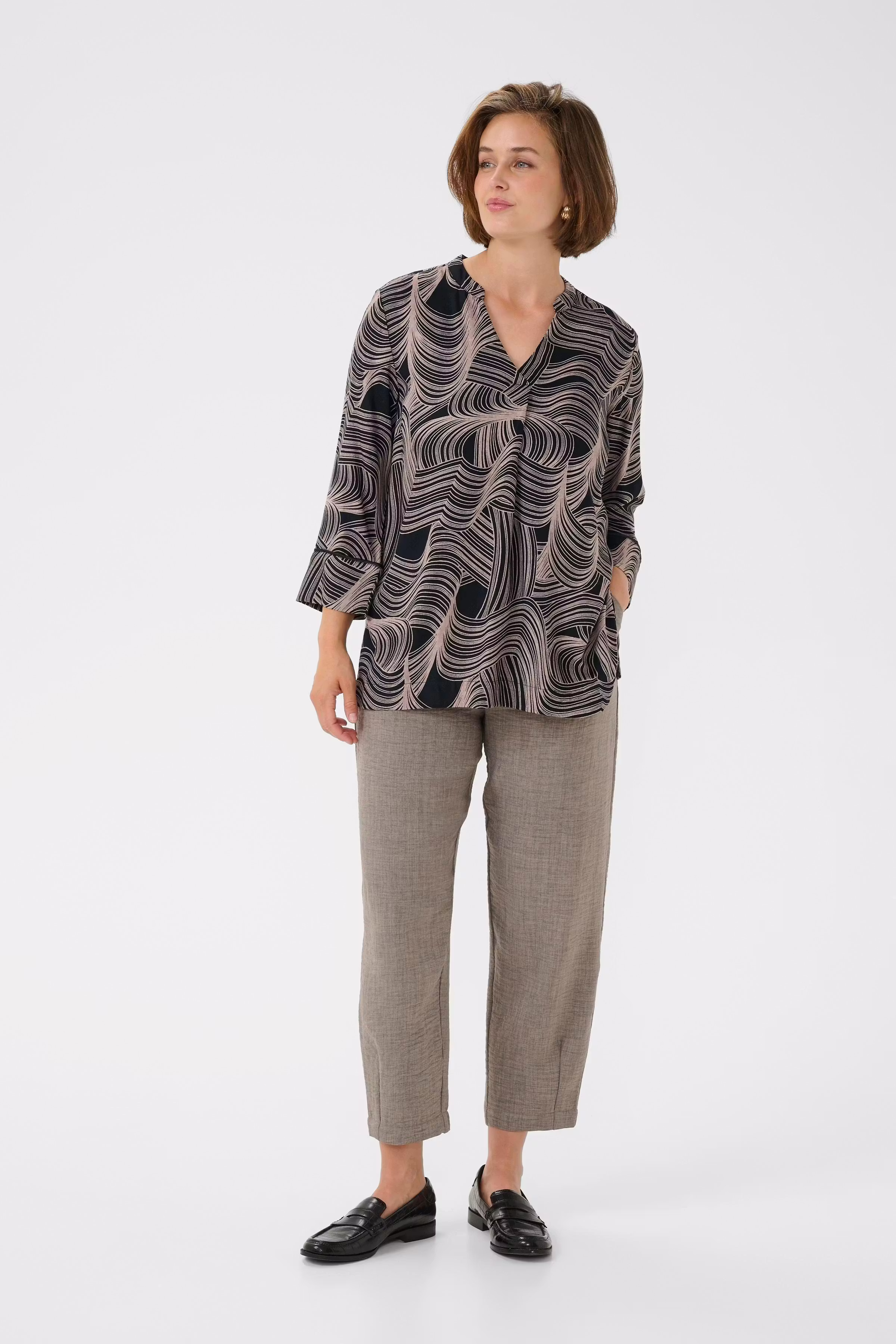 BPerianna Blouse LOOKBOOK FRONT 40200041-108648