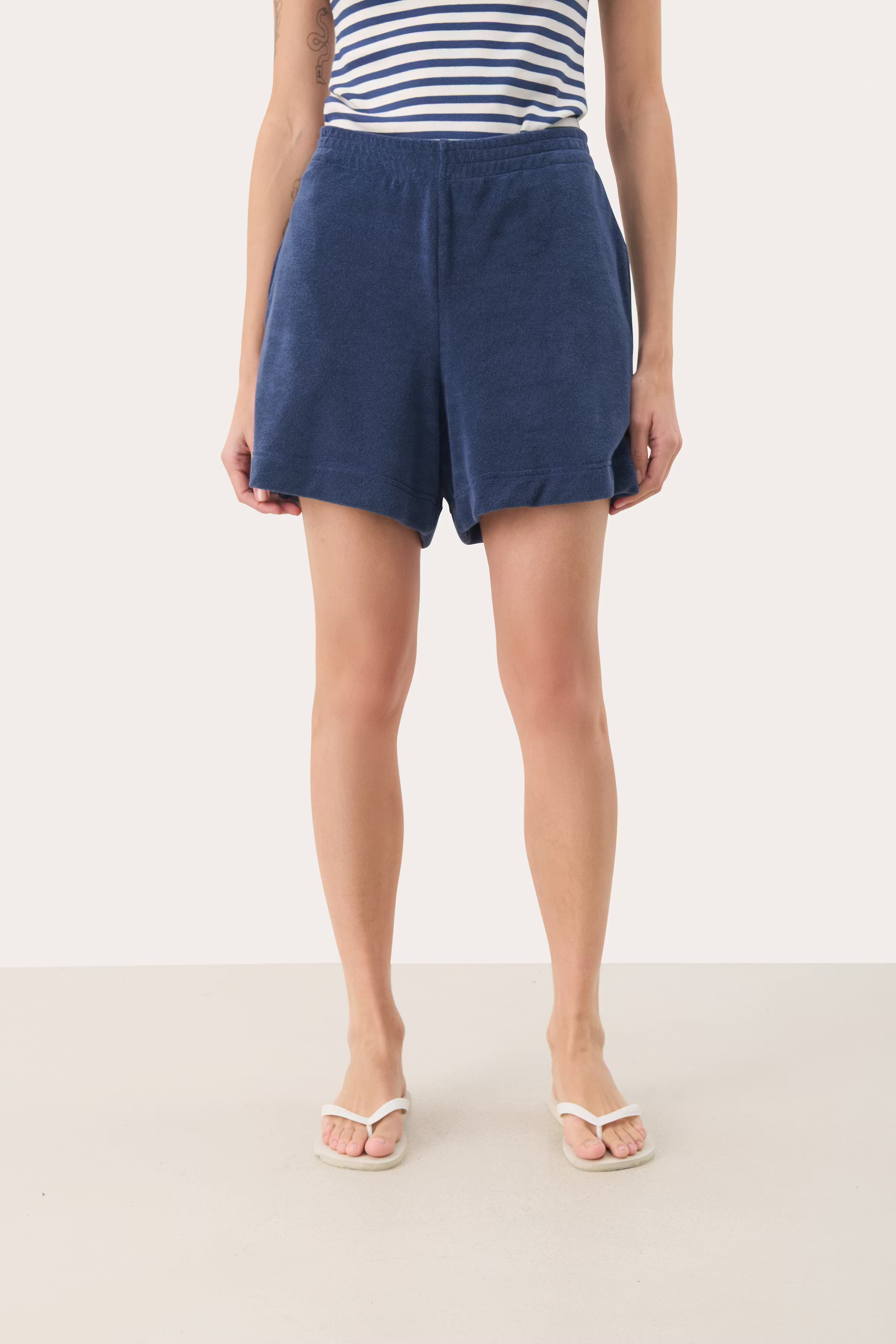 RosemayaPW Shorts LOOKBOOK FRONT 30309678-193934