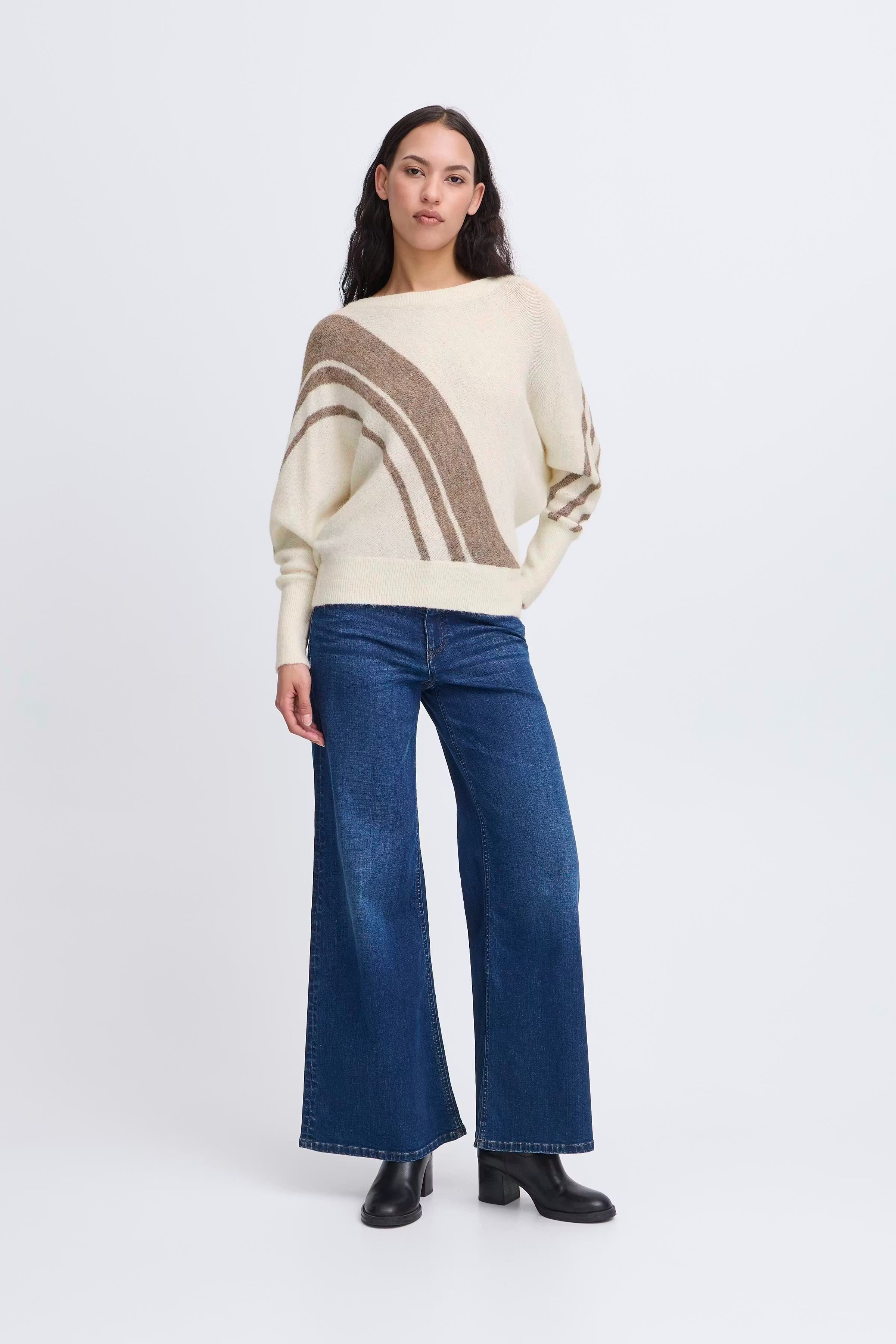 IHKAMARA Pullover LOOKBOOK FRONT 20124219-900000490