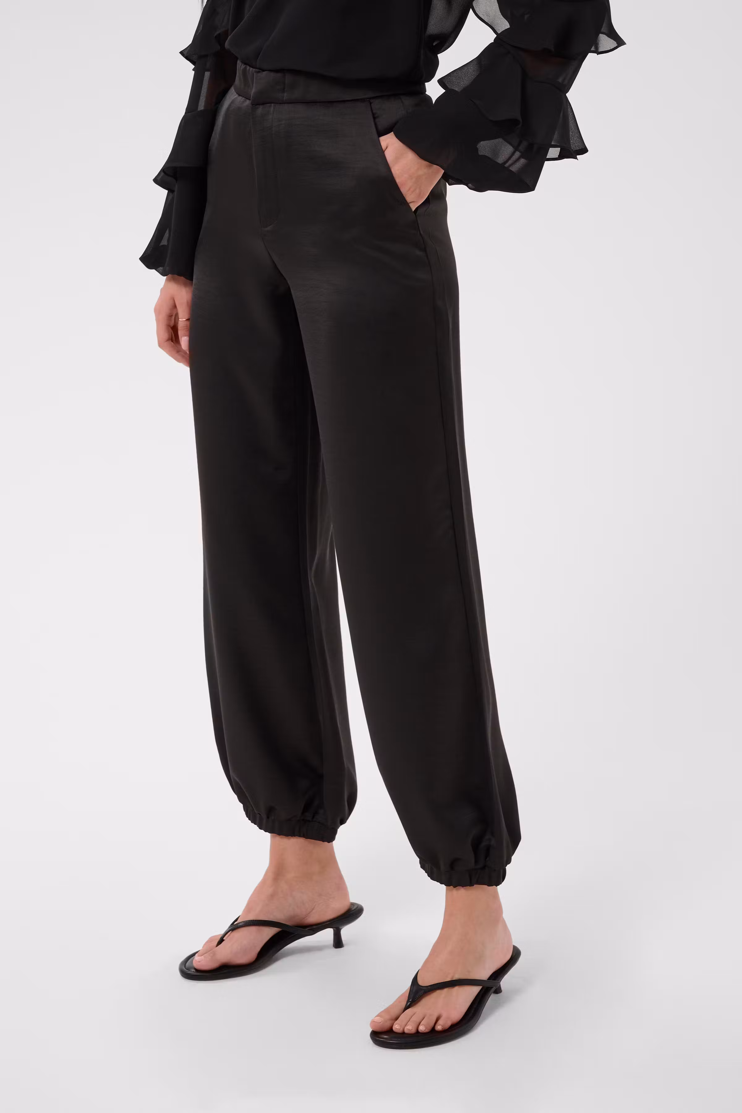 CRCocamia Bukser LOOKBOOK FRONT 10615575-100120
