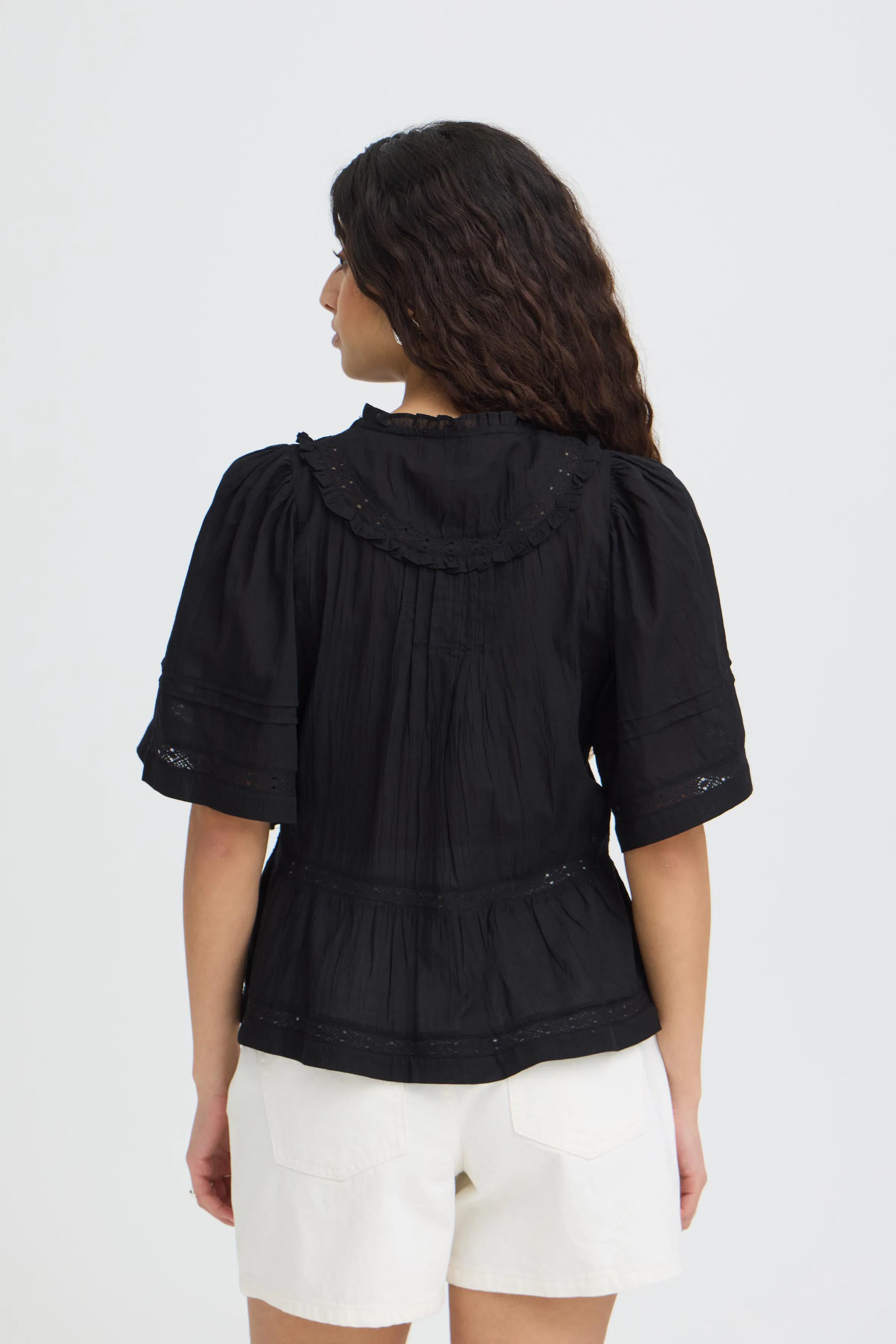 IHVOILANA Bluse LOOKBOOK BACK 20126704-194008