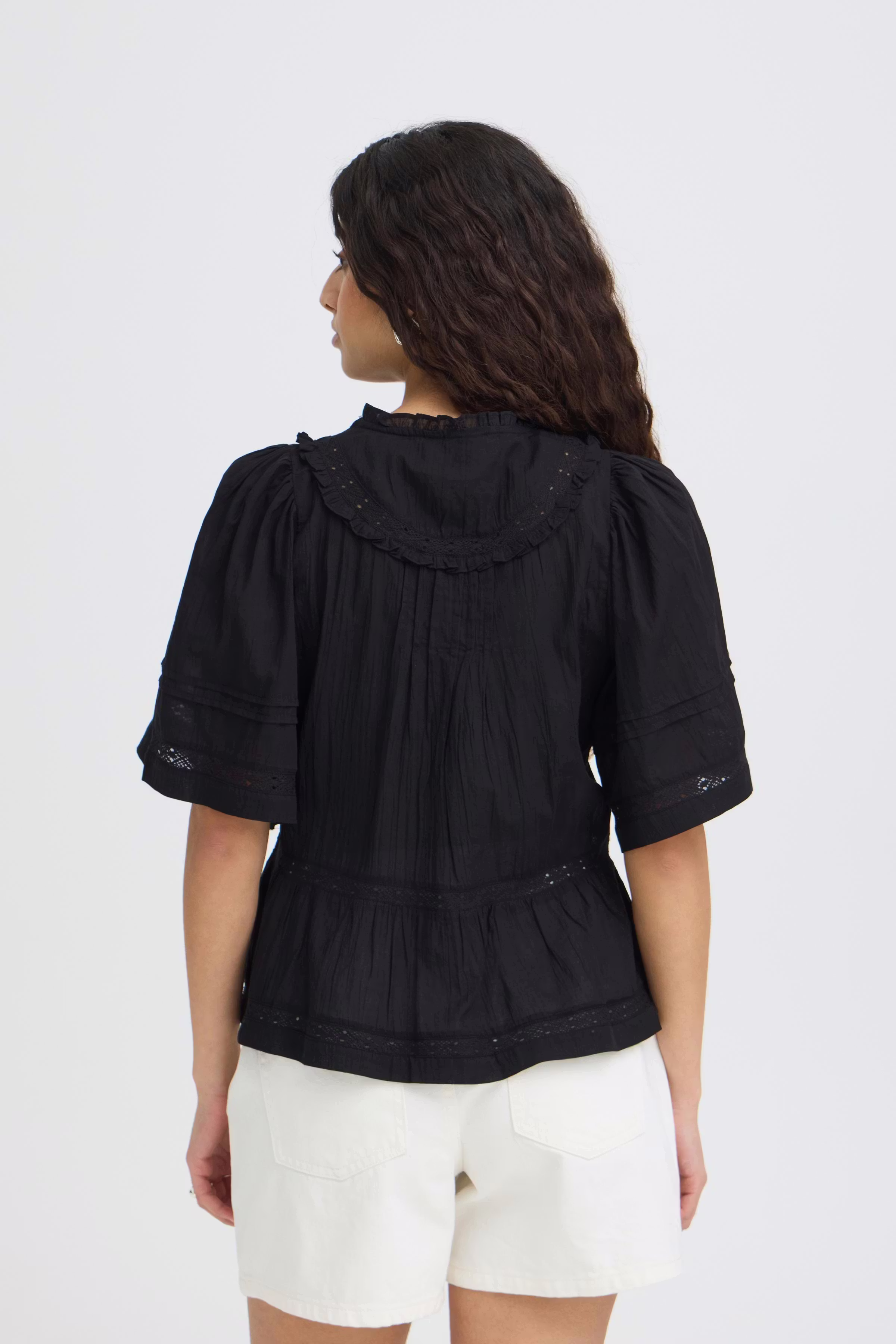 IHVOILANA Bluse LOOKBOOK BACK 20126704-194008