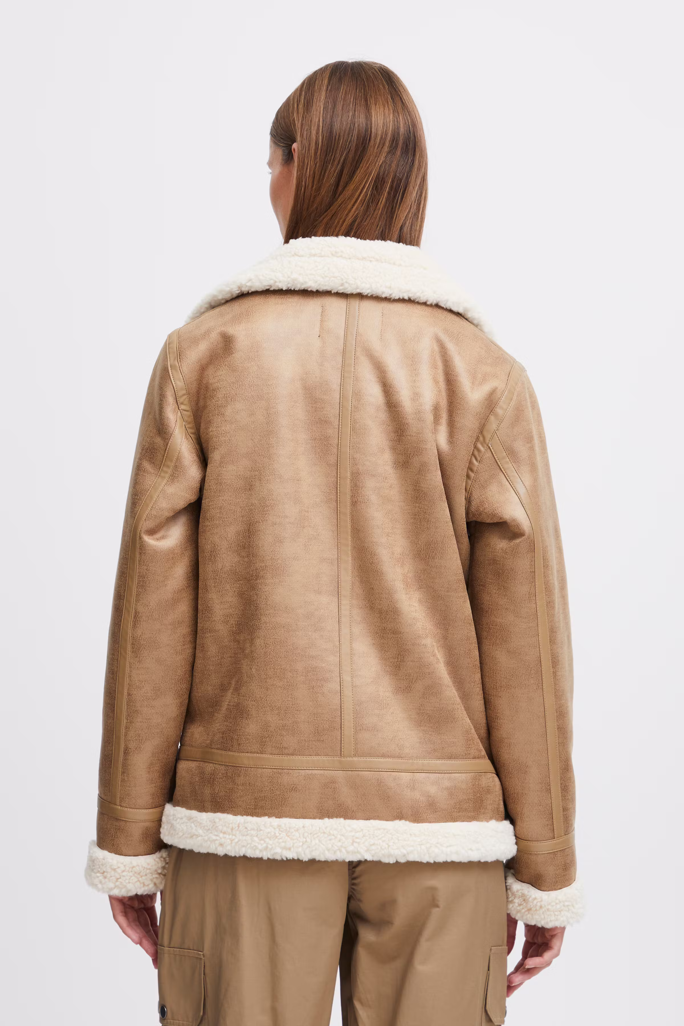 BYASANNE Outerwear LOOKBOOK BACK 20815126-201687