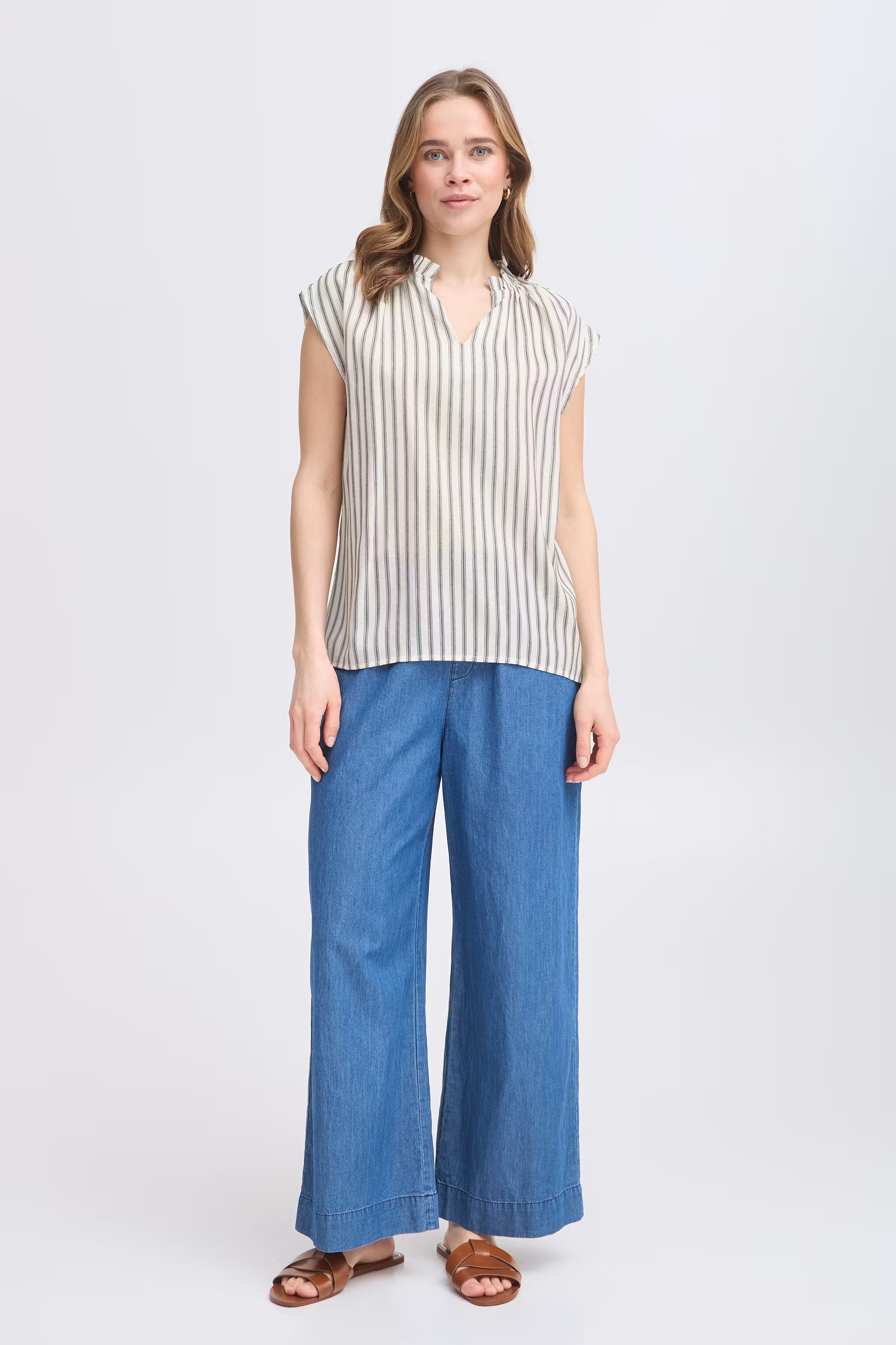 FRALYSSA Top LOOKBOOK FRONT 20616095-205137