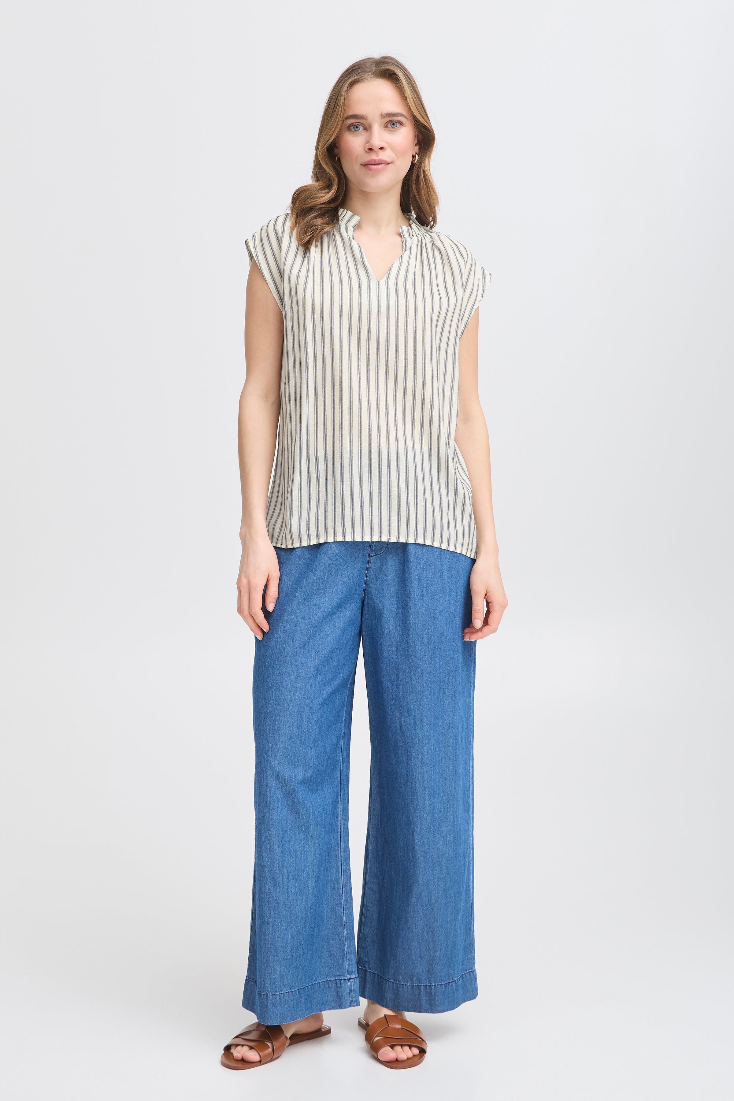 FRALYSSA Top LOOKBOOK FRONT 20616095-205137