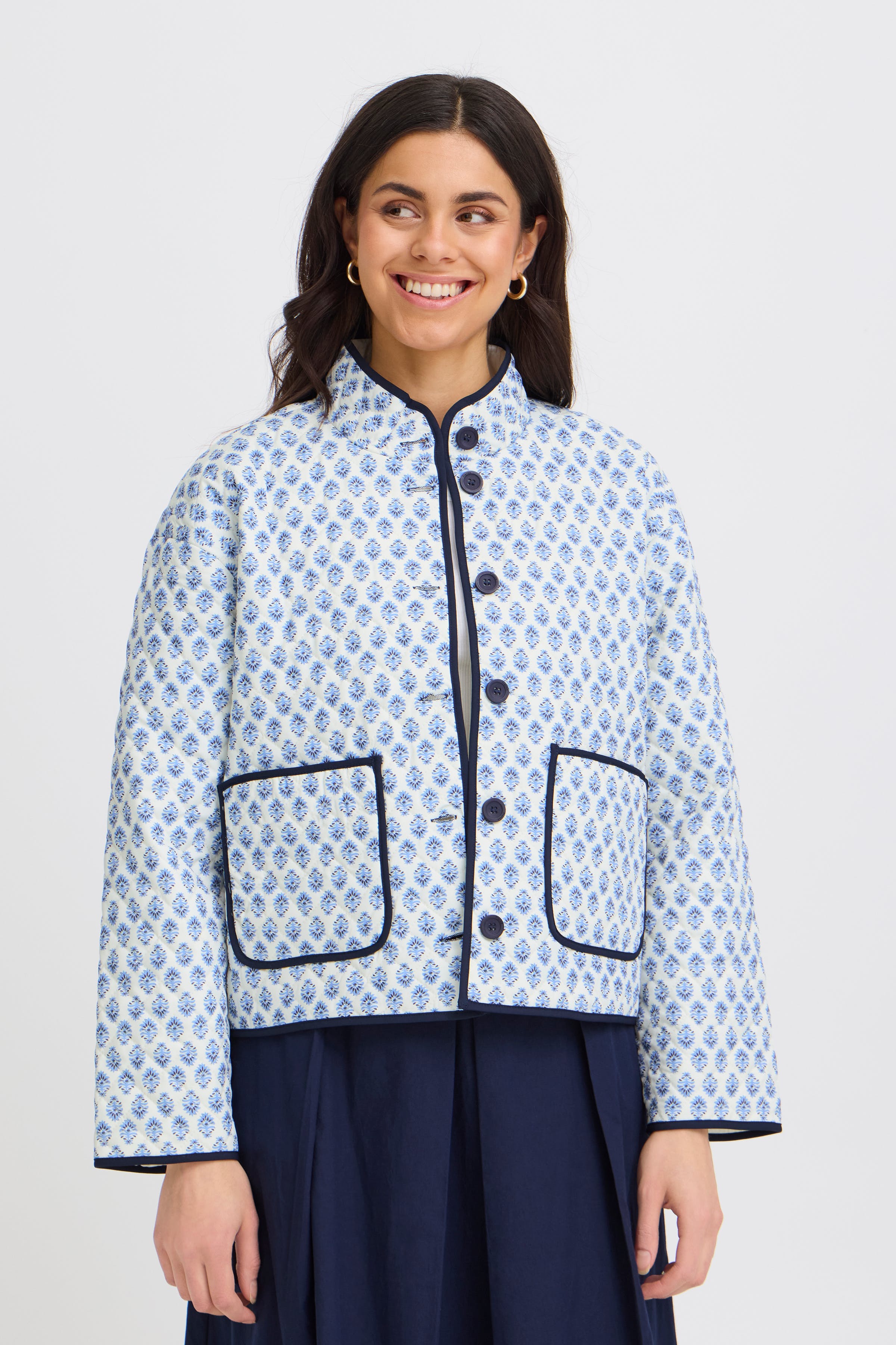 FRCLAUDINE Casual jakke LOOKBOOK FRONT 20617085-900009530