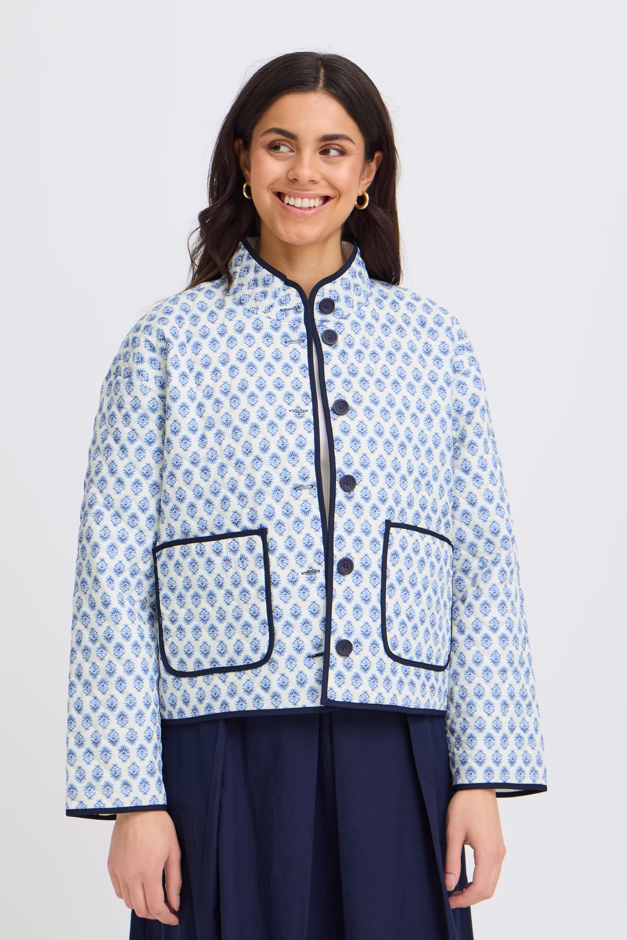 FRCLAUDINE Casual jakke LOOKBOOK FRONT 20617085-900009530