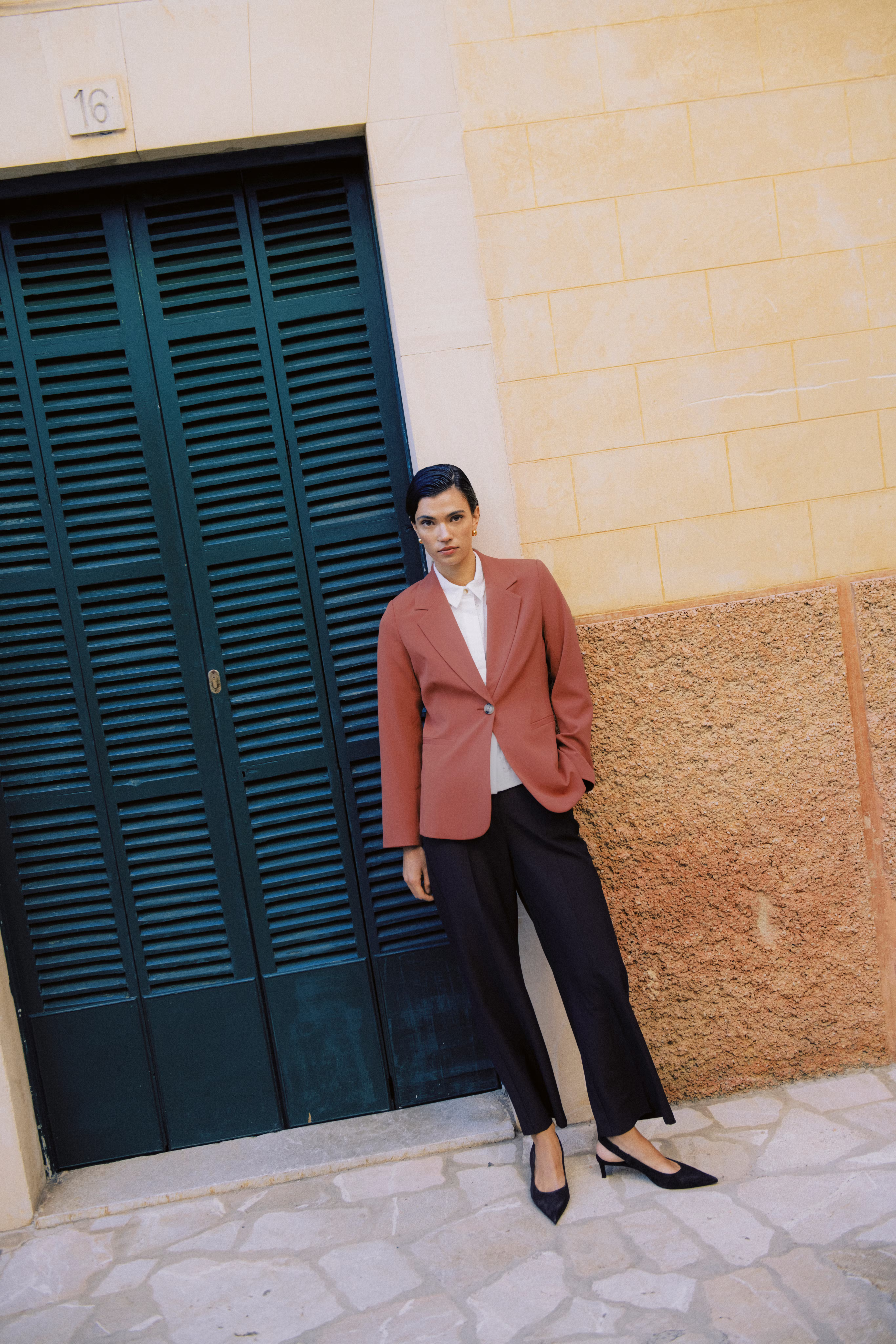 BYDANTA Blazer LOCATION NONE 20816136-181438