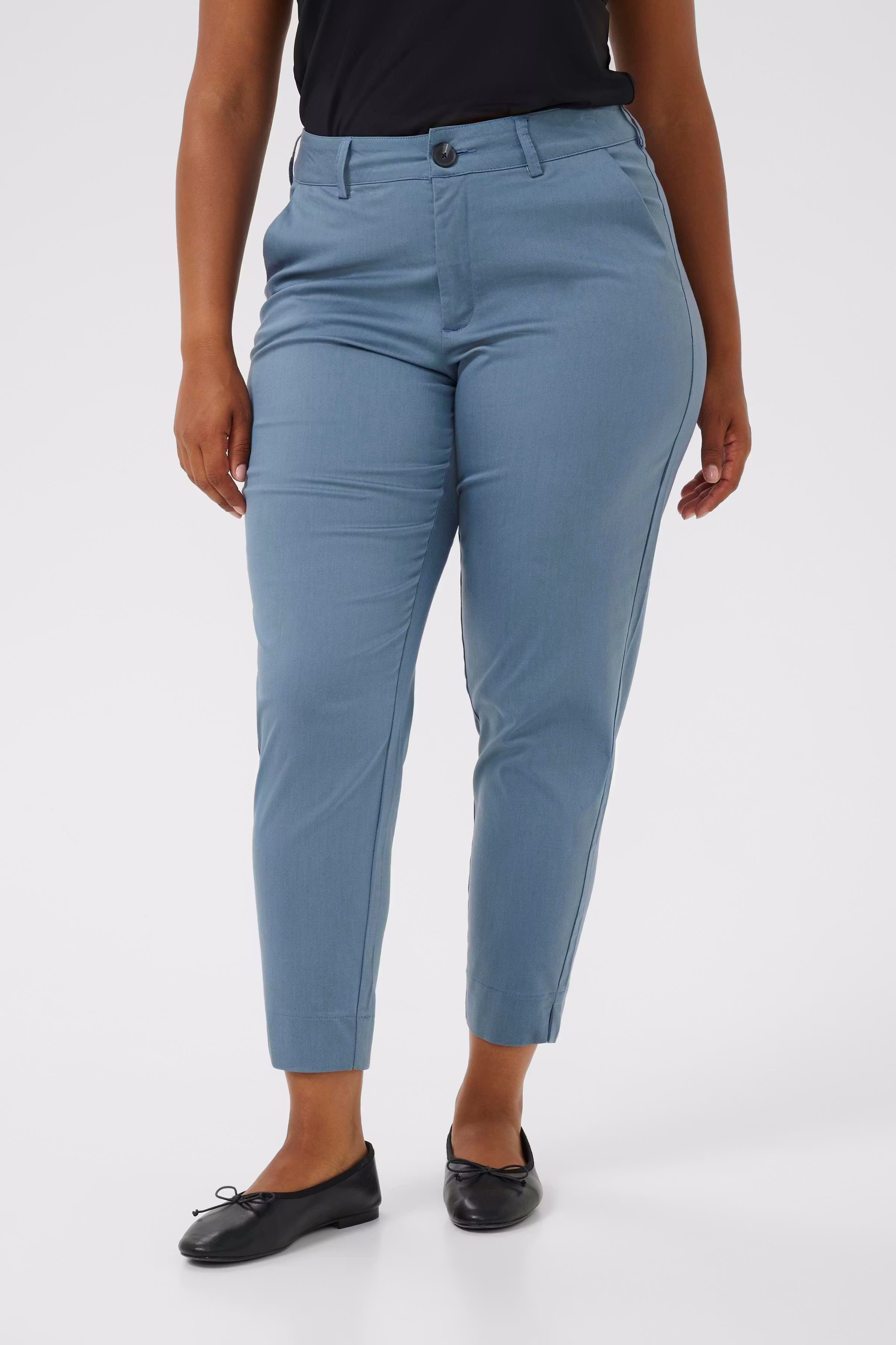 KCleana Trousers LOOKBOOK FRONT 10581546-184028