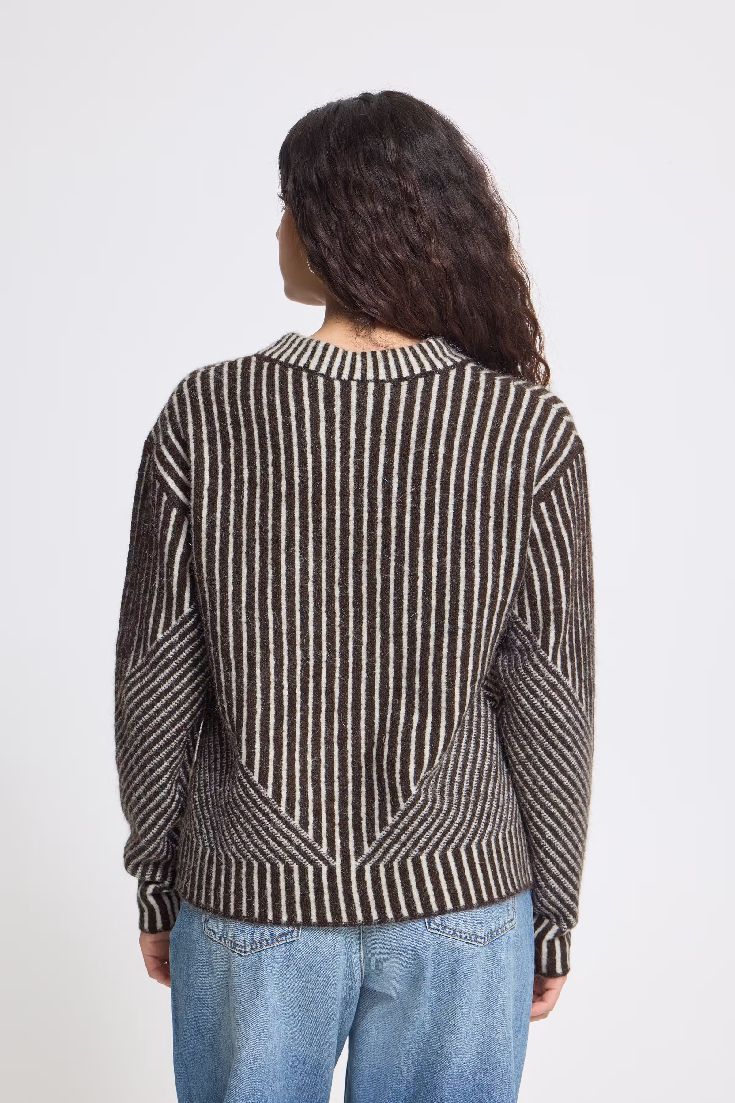 IHKAMARA Pullover LOOKBOOK BACK 20126241-900014217