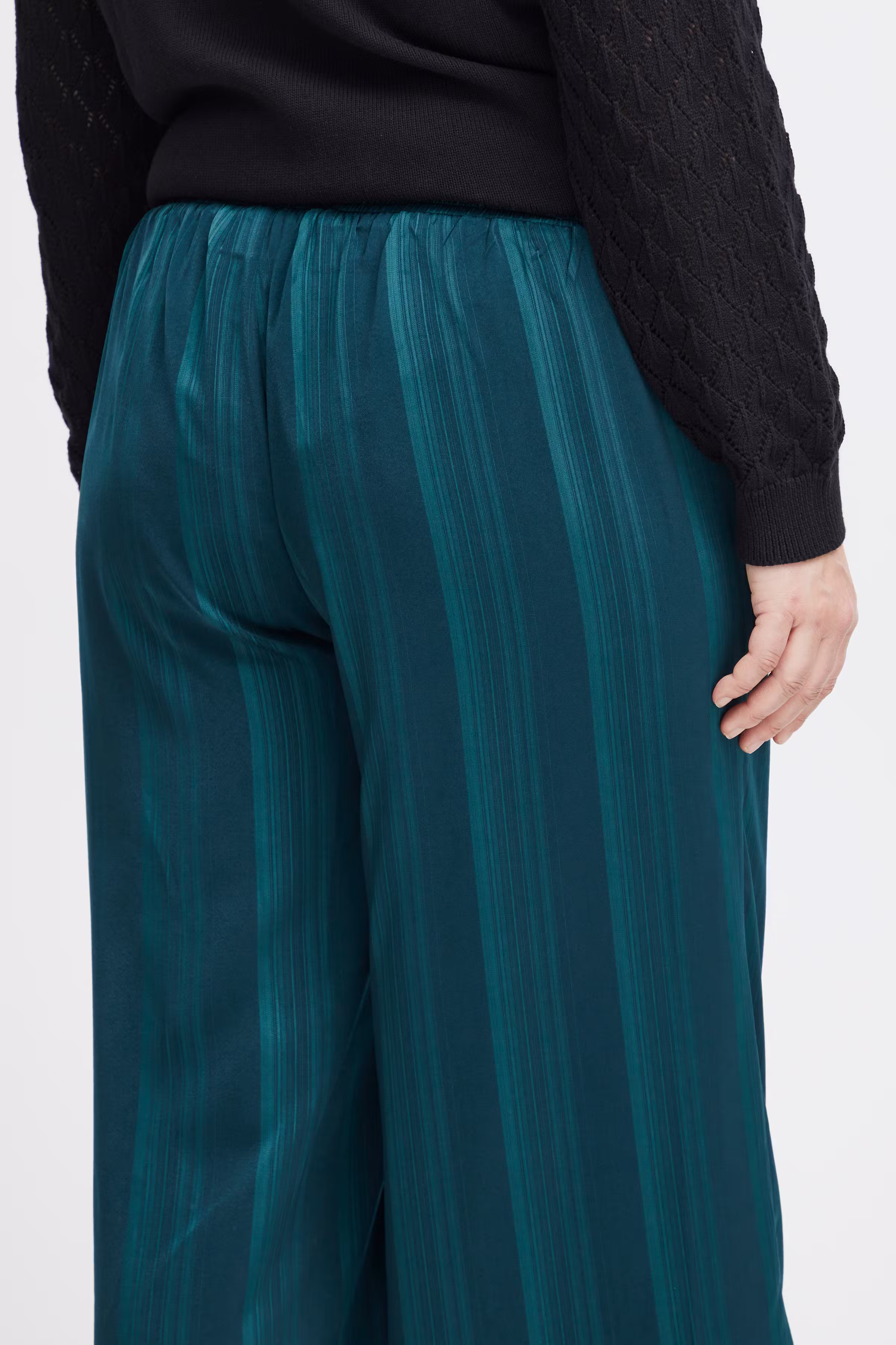 FPYNDA Hose LOOKBOOK DETAIL 20613094-195320