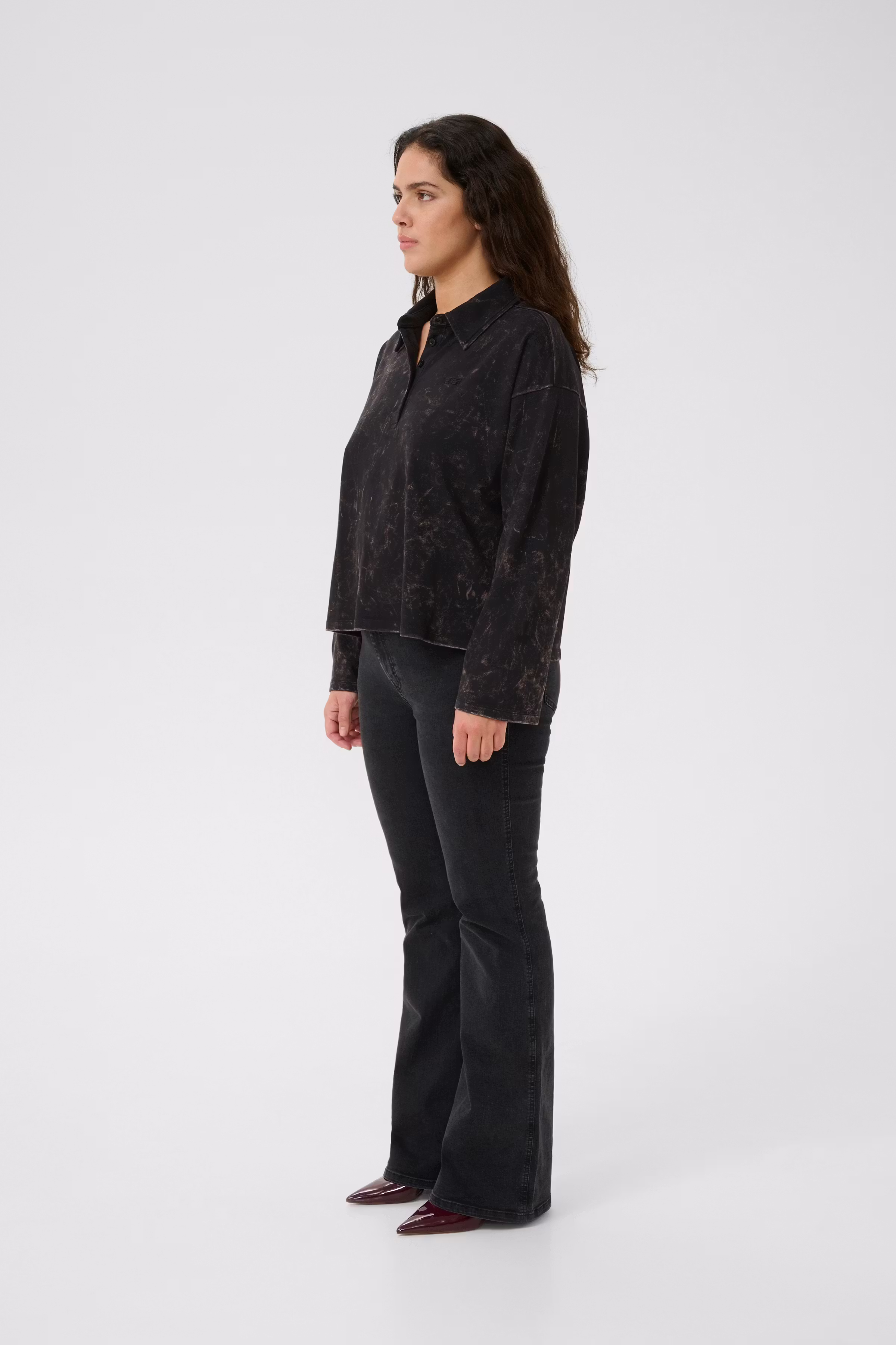 GZneia Blouse LOOKBOOK FRONT 10910662-108377