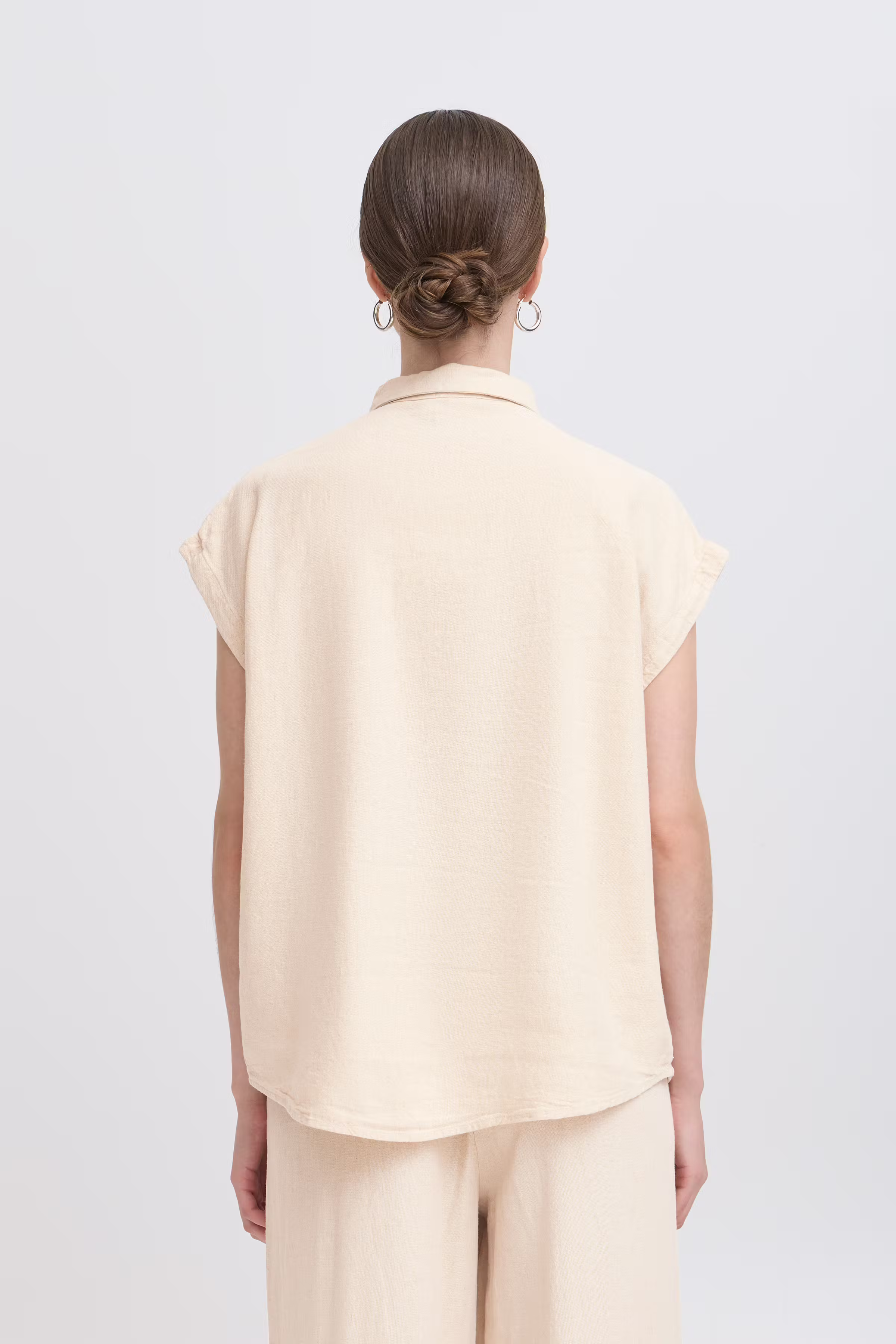 IHLINNO Blouse met korte mouwen LOOKBOOK BACK 20122922-204424