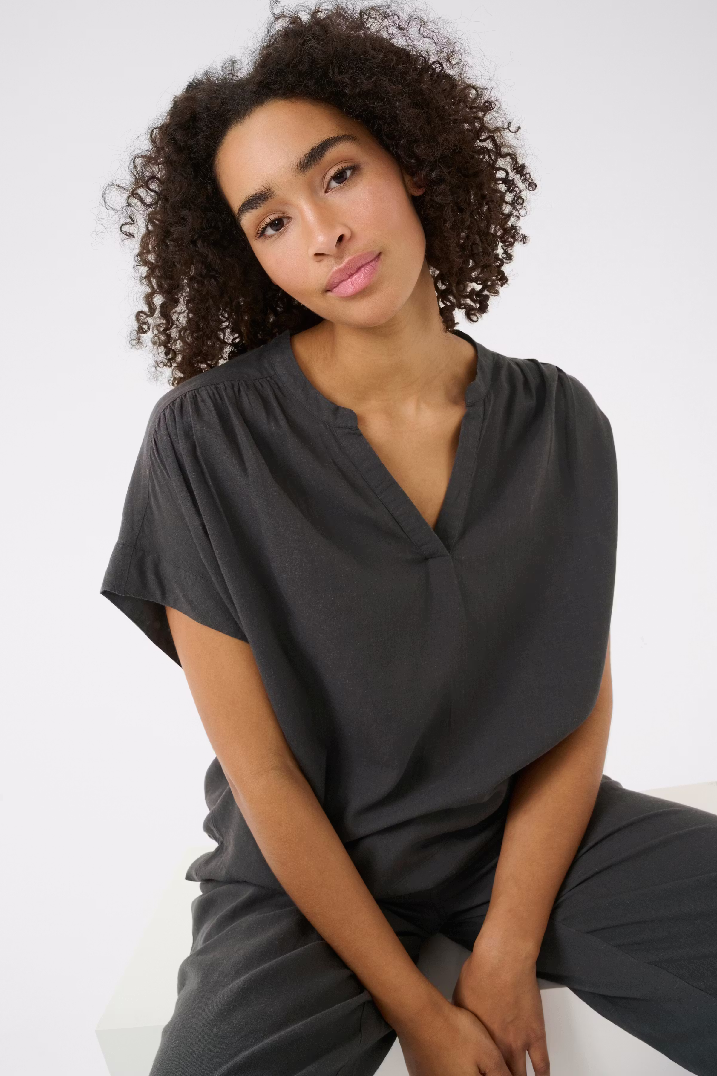 KAmilia Lin Top LOOKBOOK DETAIL 10509670-190205