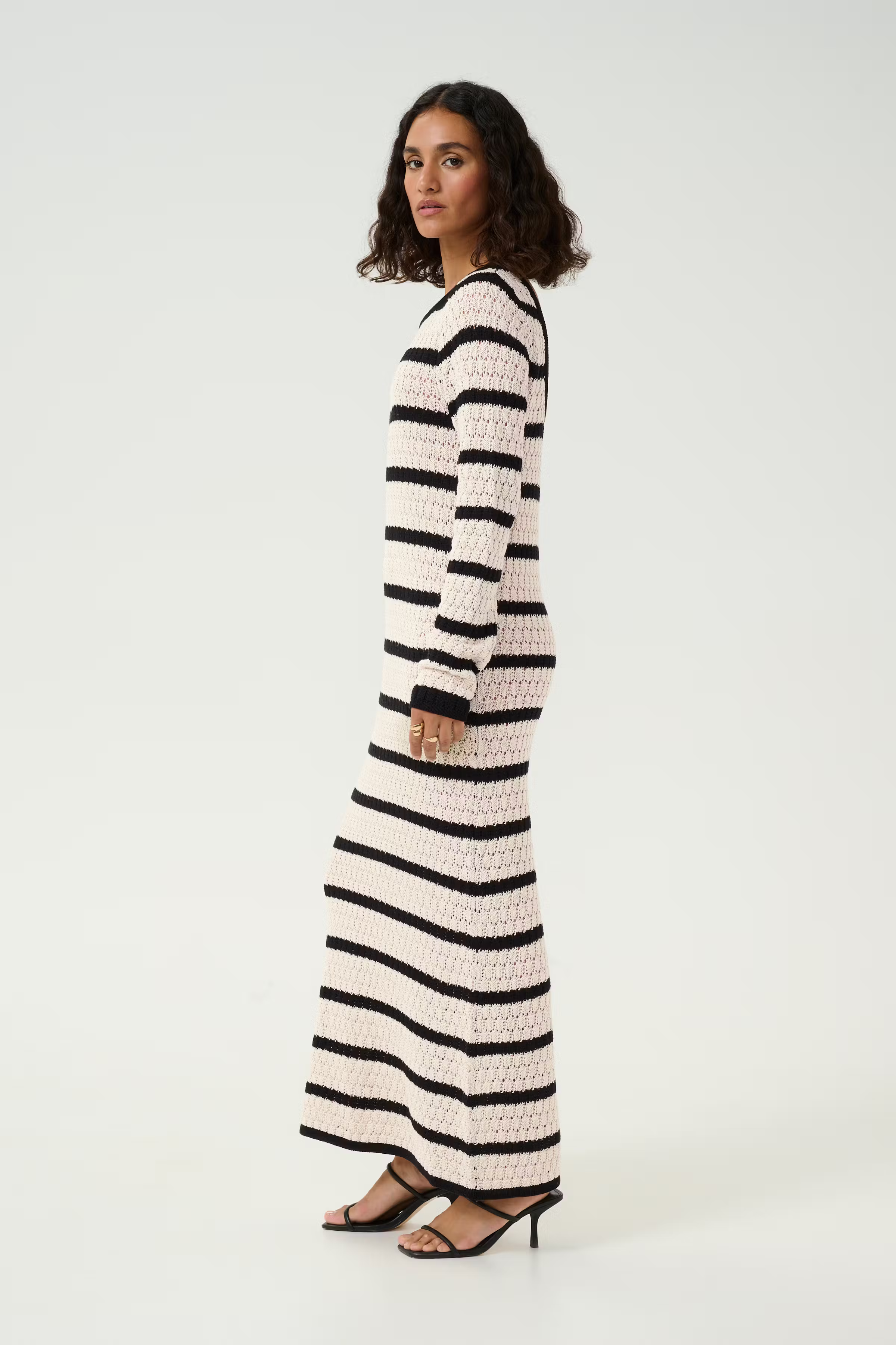 KAeleanor Dress LOOKBOOK FRONT 10509646-107103
