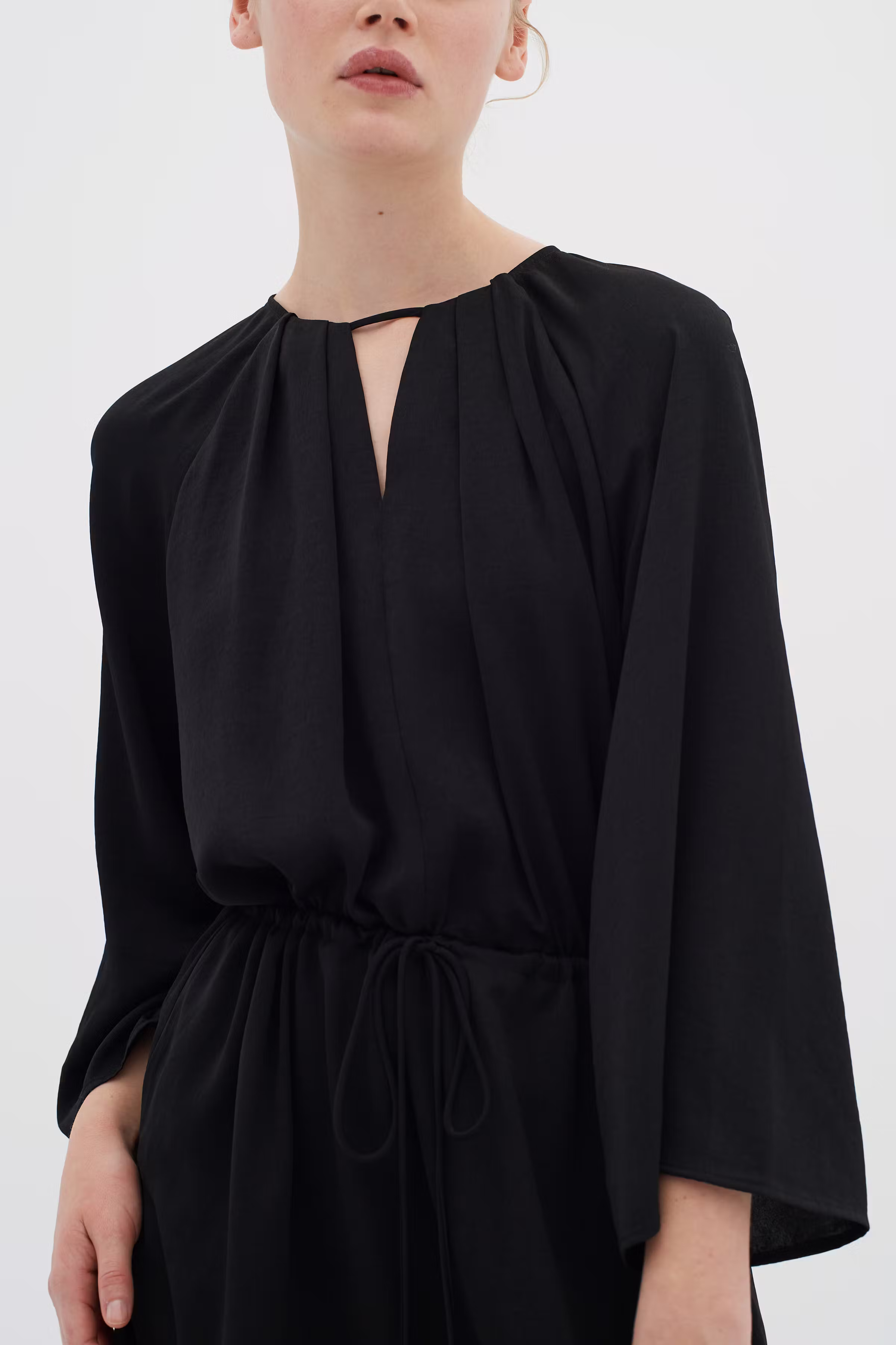 NotoIW Dress LOOKBOOK DETAIL 30108589-194008