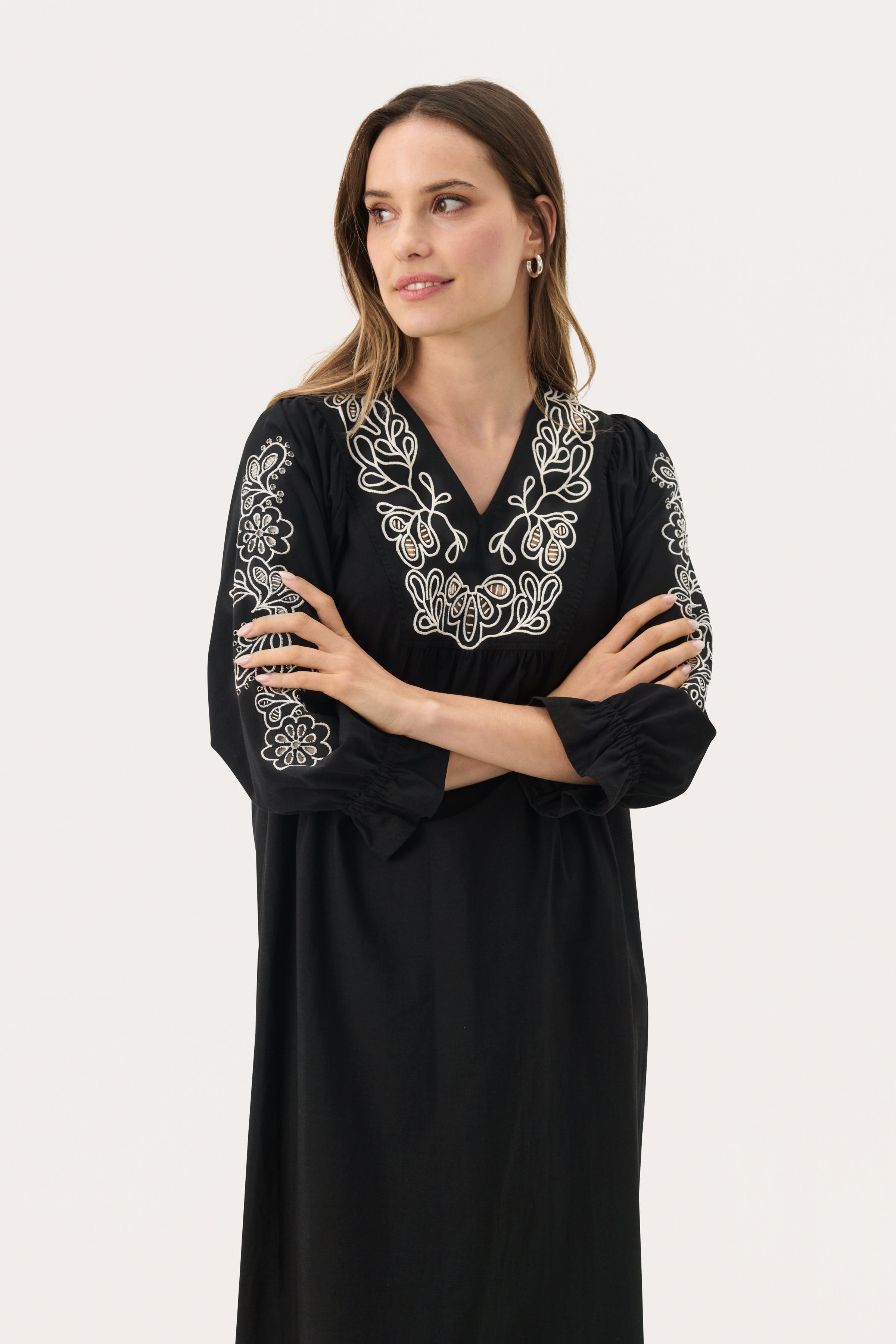 NuraPW Jurk LOOKBOOK FRONT 30309404-194008