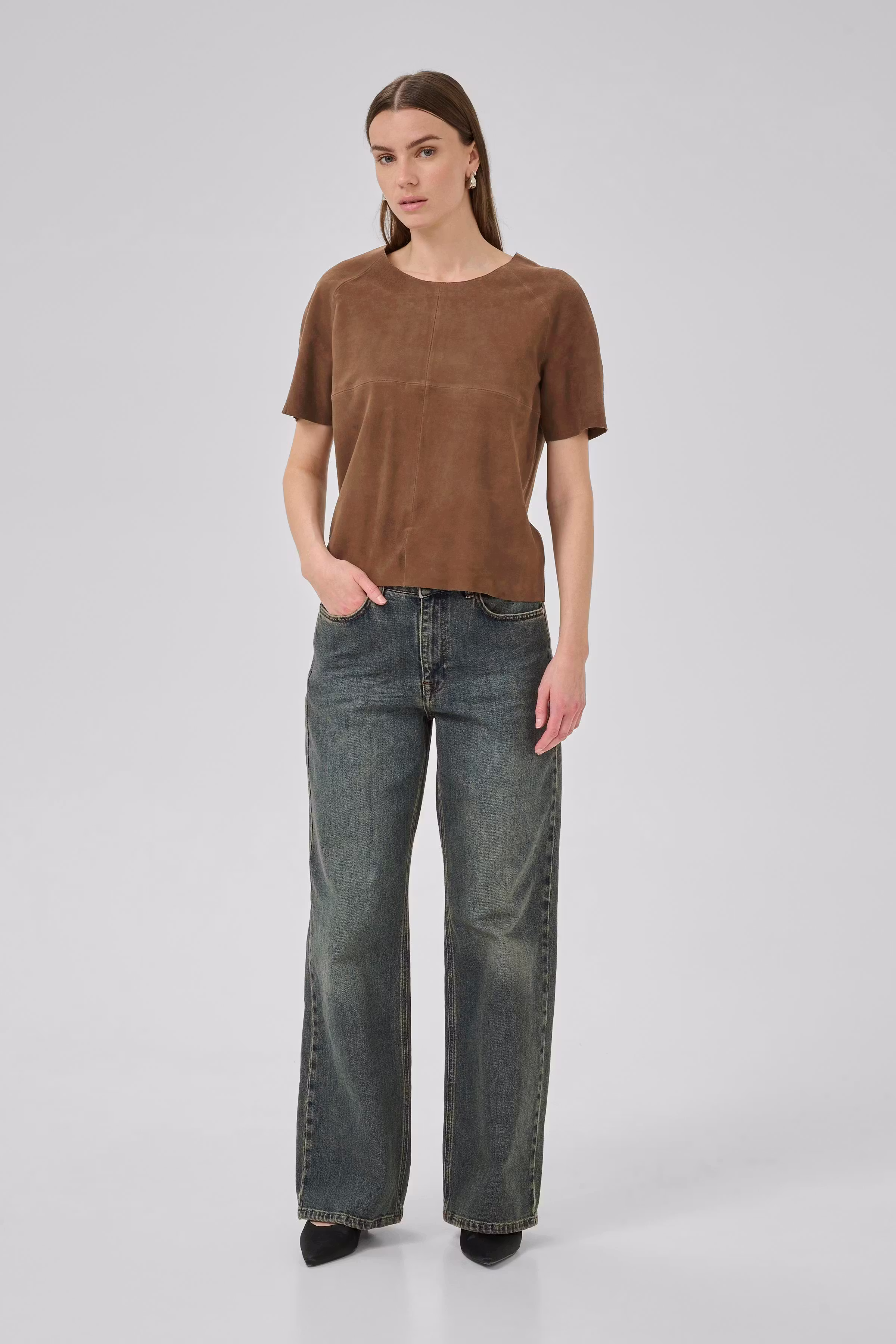 PetraMW T-shirt i ruskind LOOKBOOK FRONT 10705376-108114