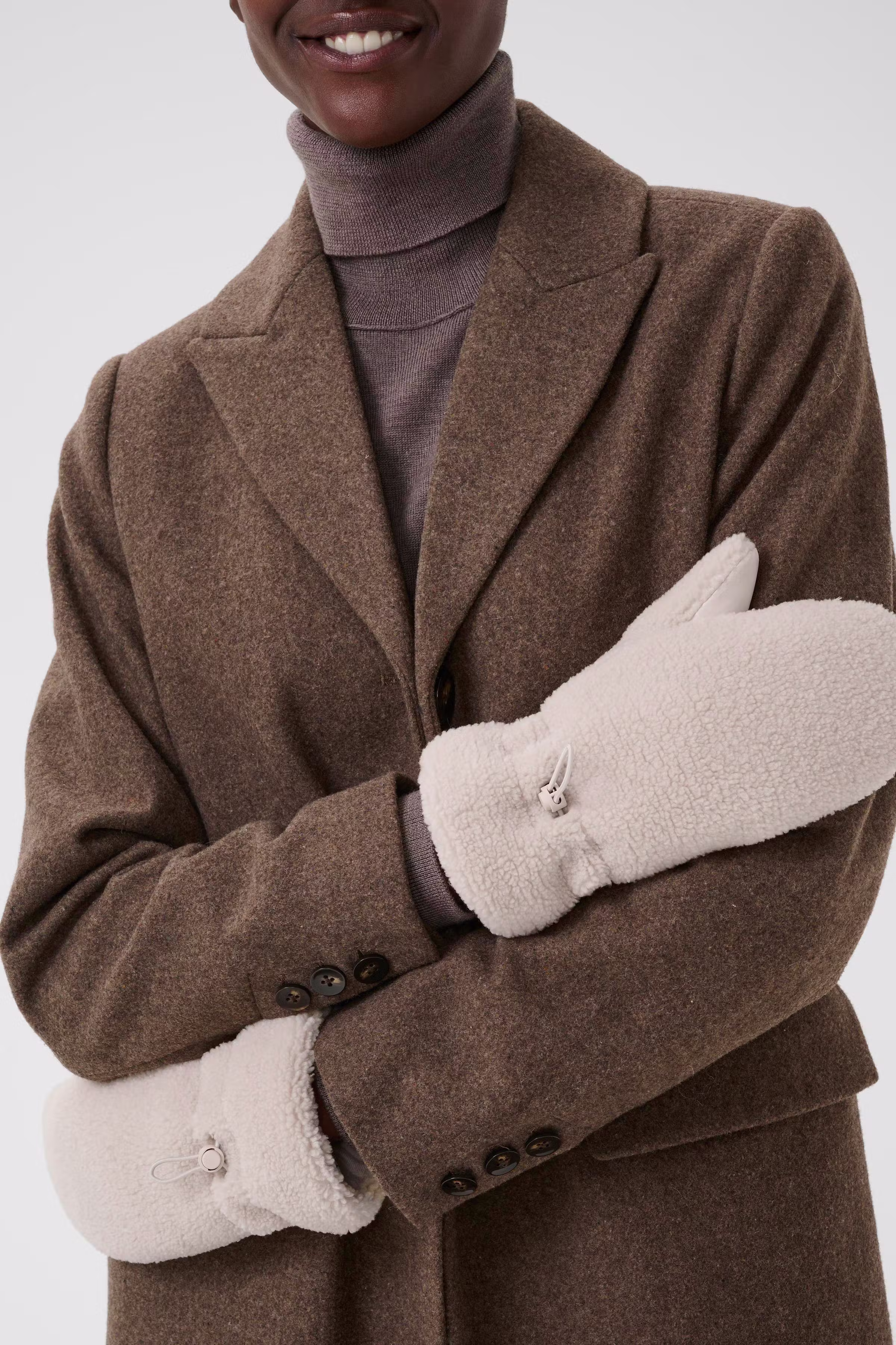 SaisaPW Gloves LOOKBOOK DETAIL 30309776-130000