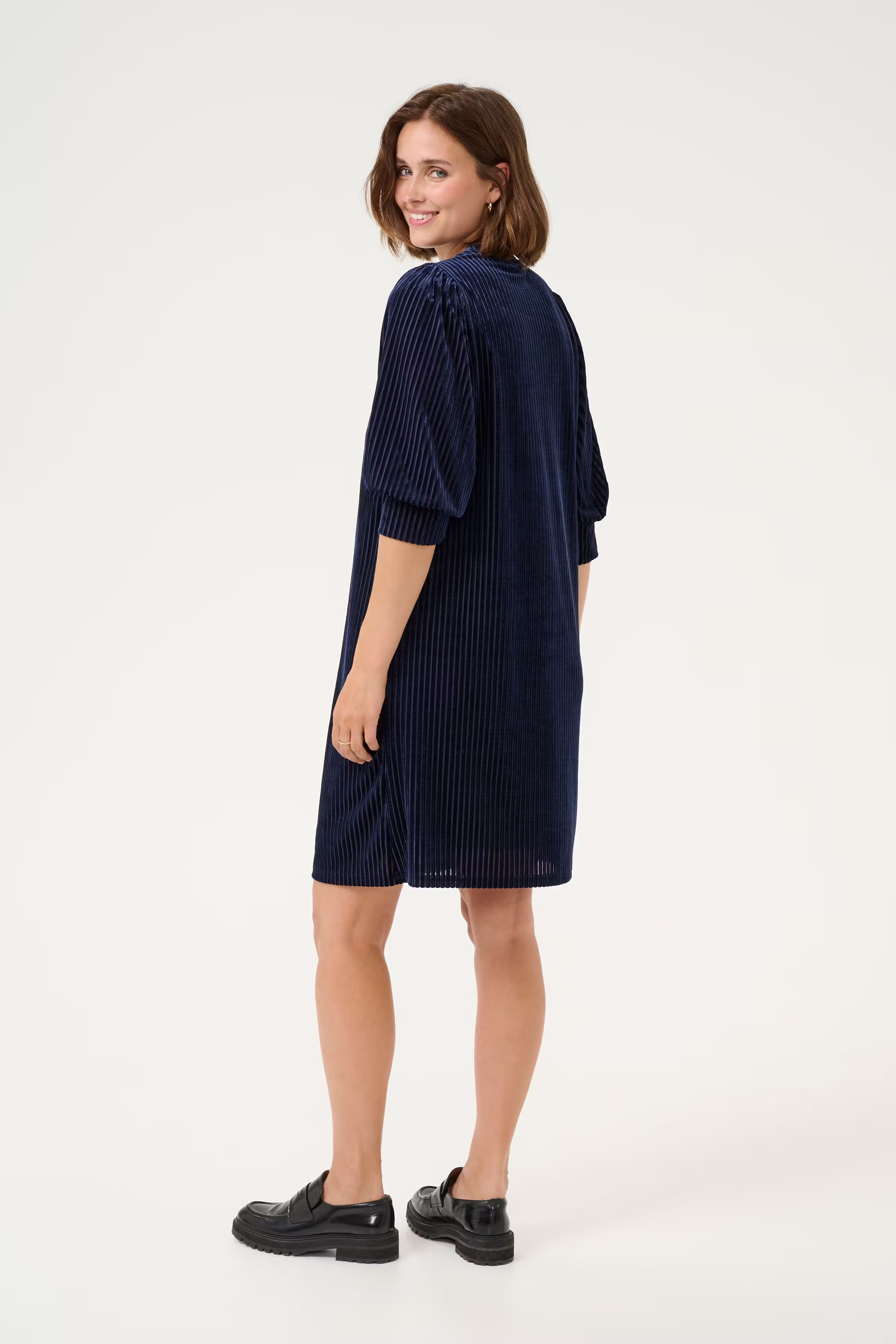 KAcaca Kjole LOOKBOOK BACK 10509795-106706