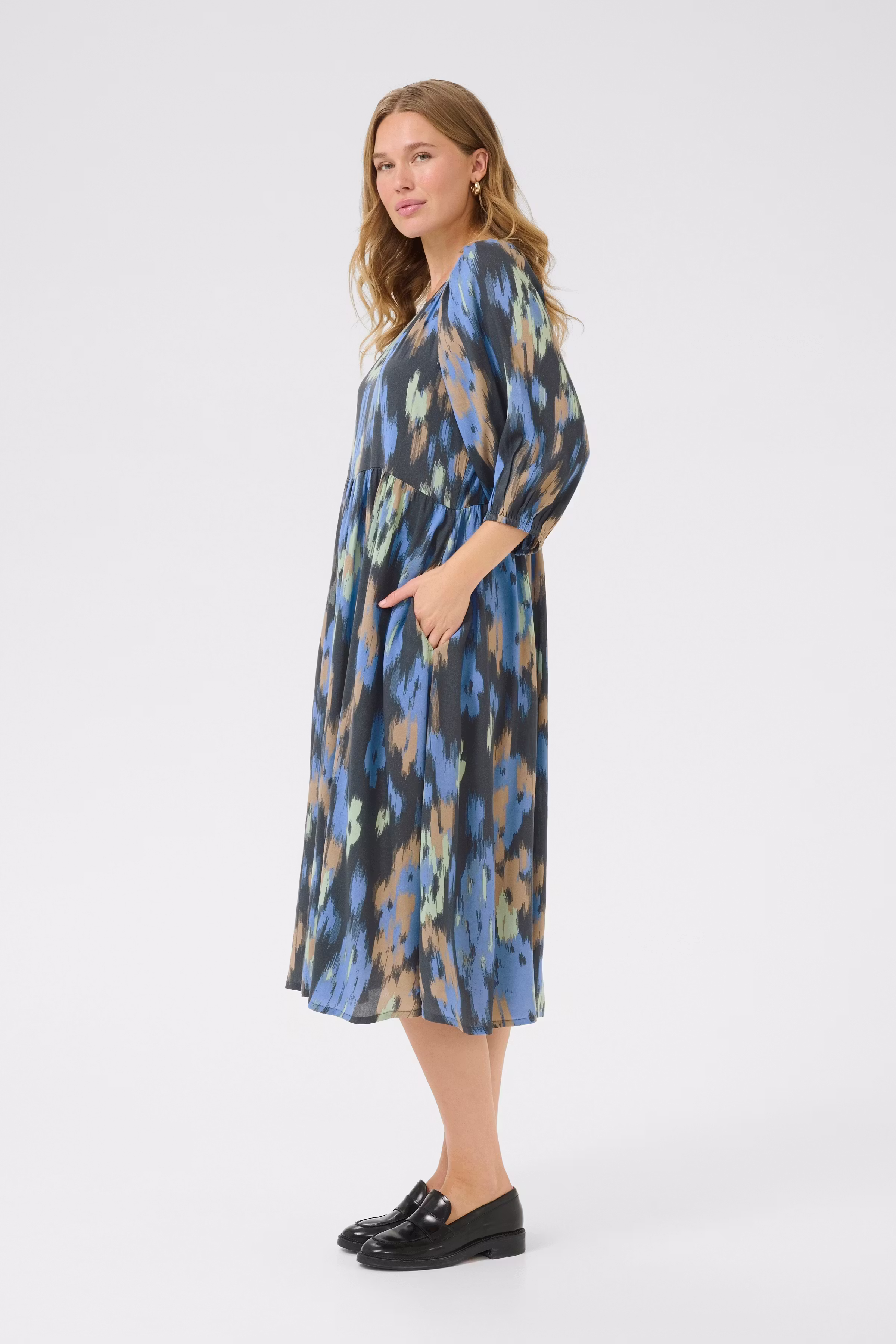 BPnatalia Kleid LOOKBOOK FRONT 10590892-107670B